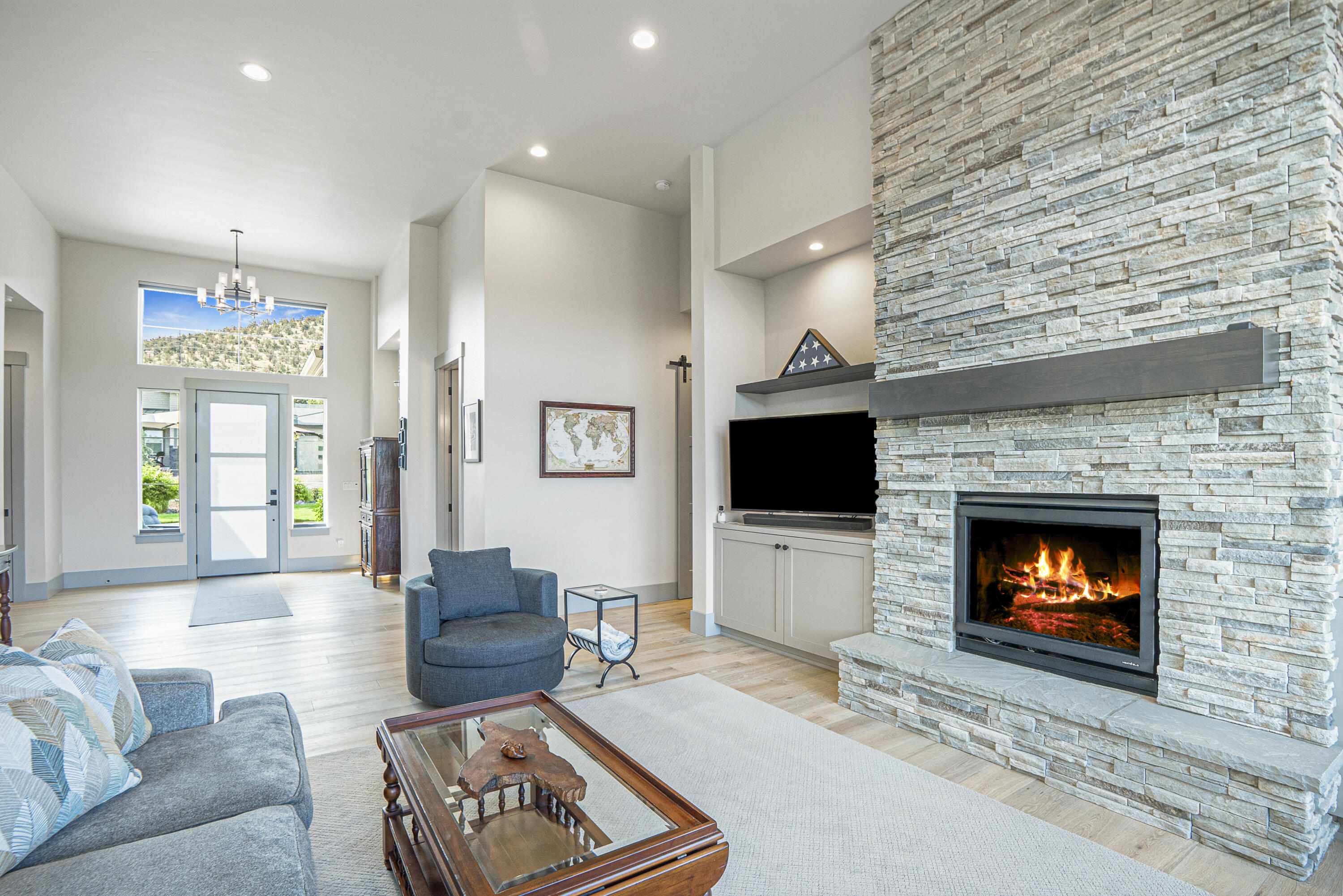 597 Highland Meadow Loop