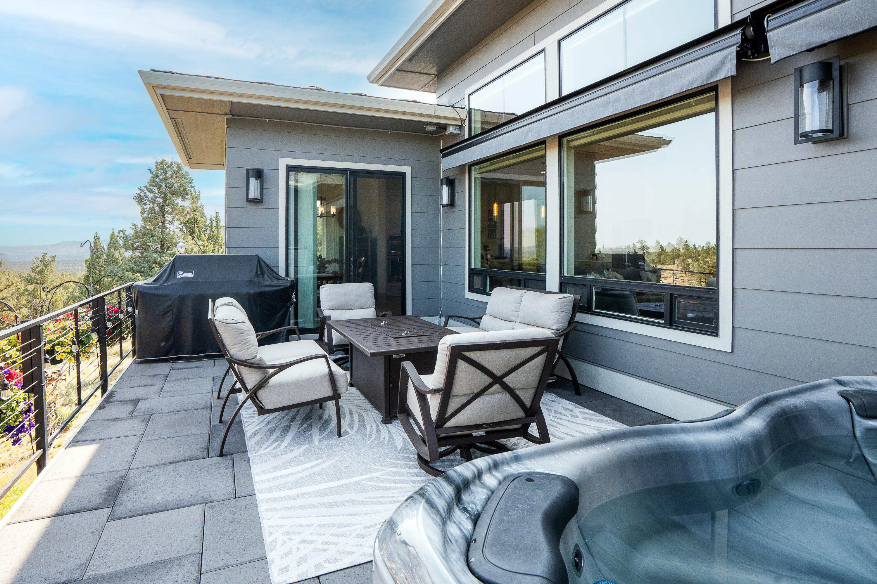 597 Highland Meadow Loop