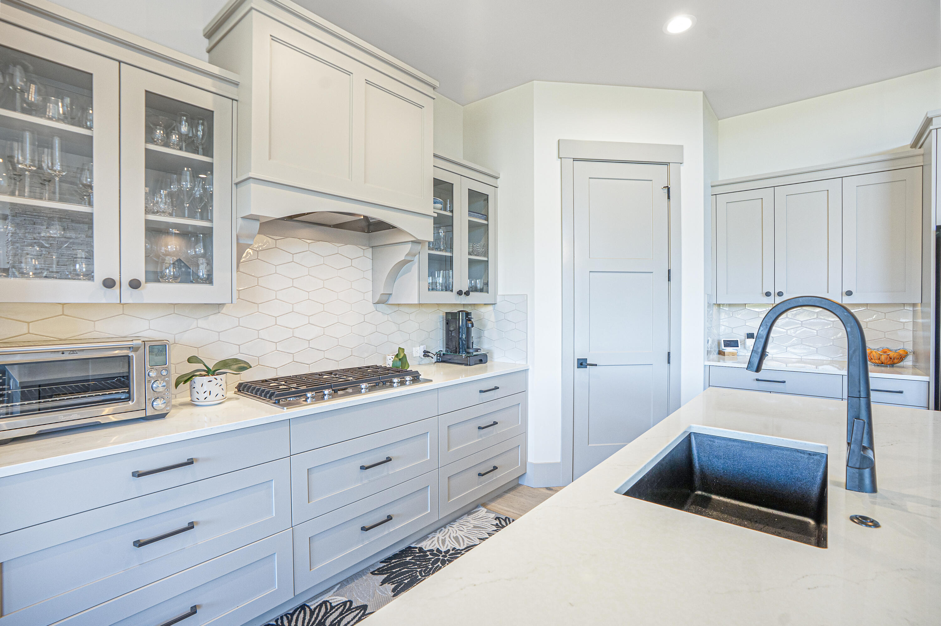 597 Highland Meadow Loop