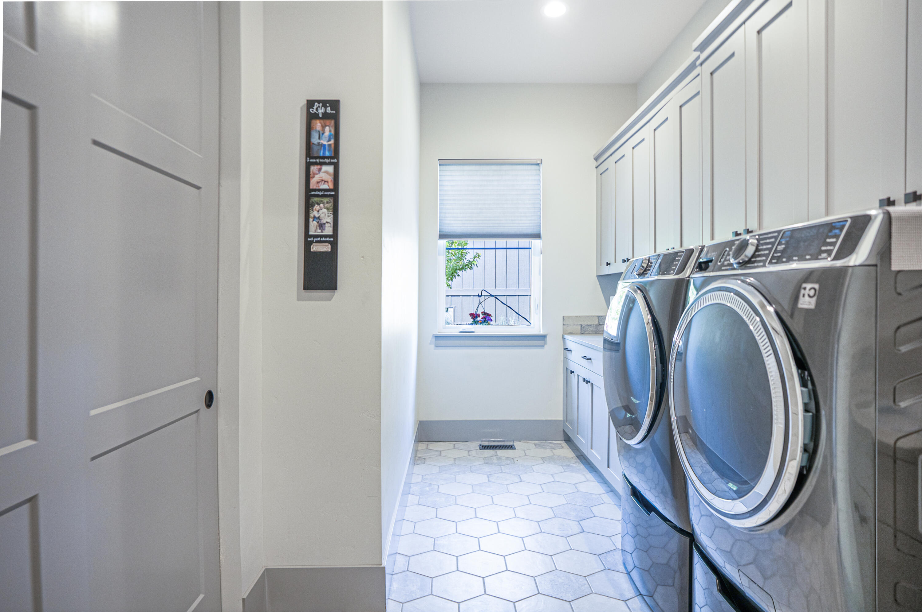 597 Highland Meadow Loop