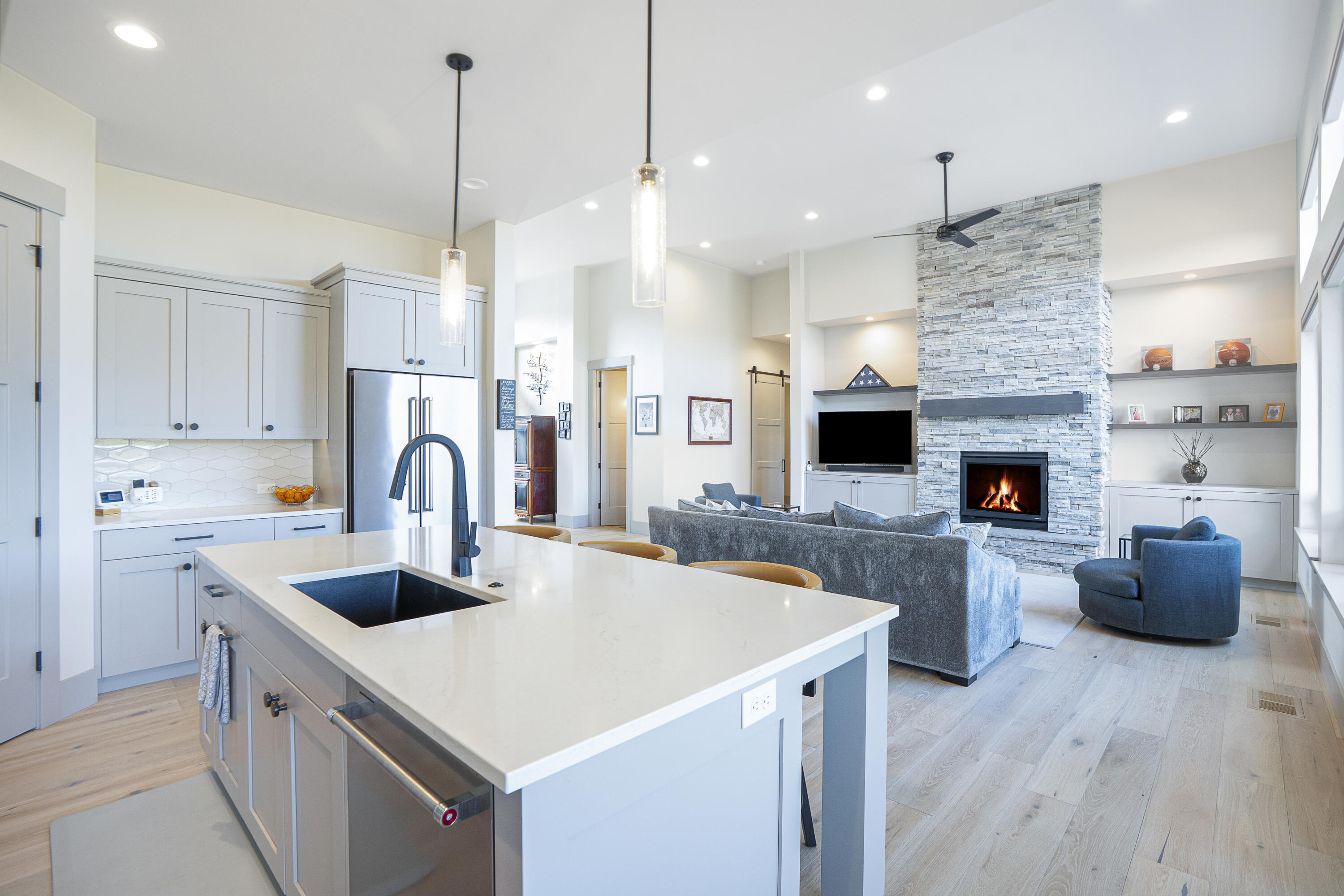 597 Highland Meadow Loop