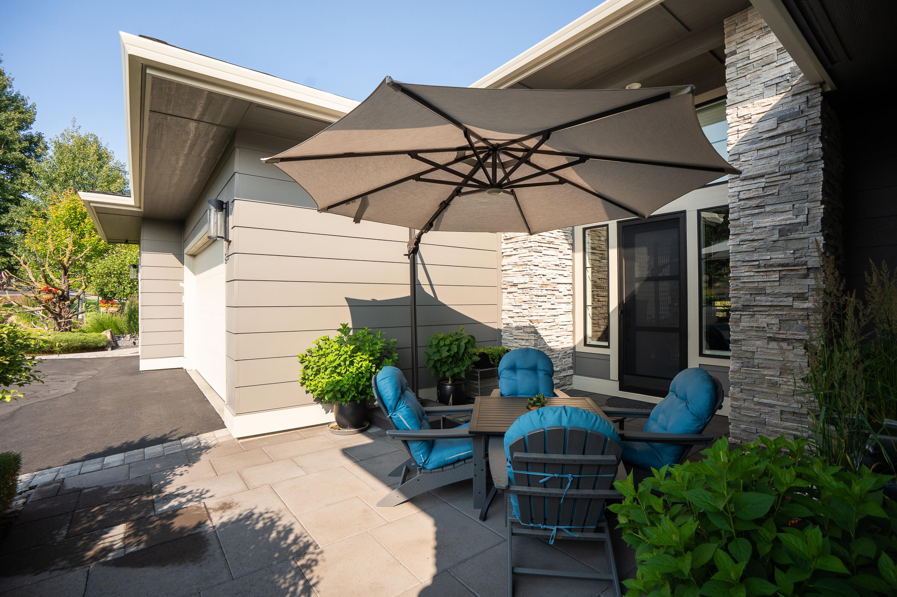 597 Highland Meadow Loop