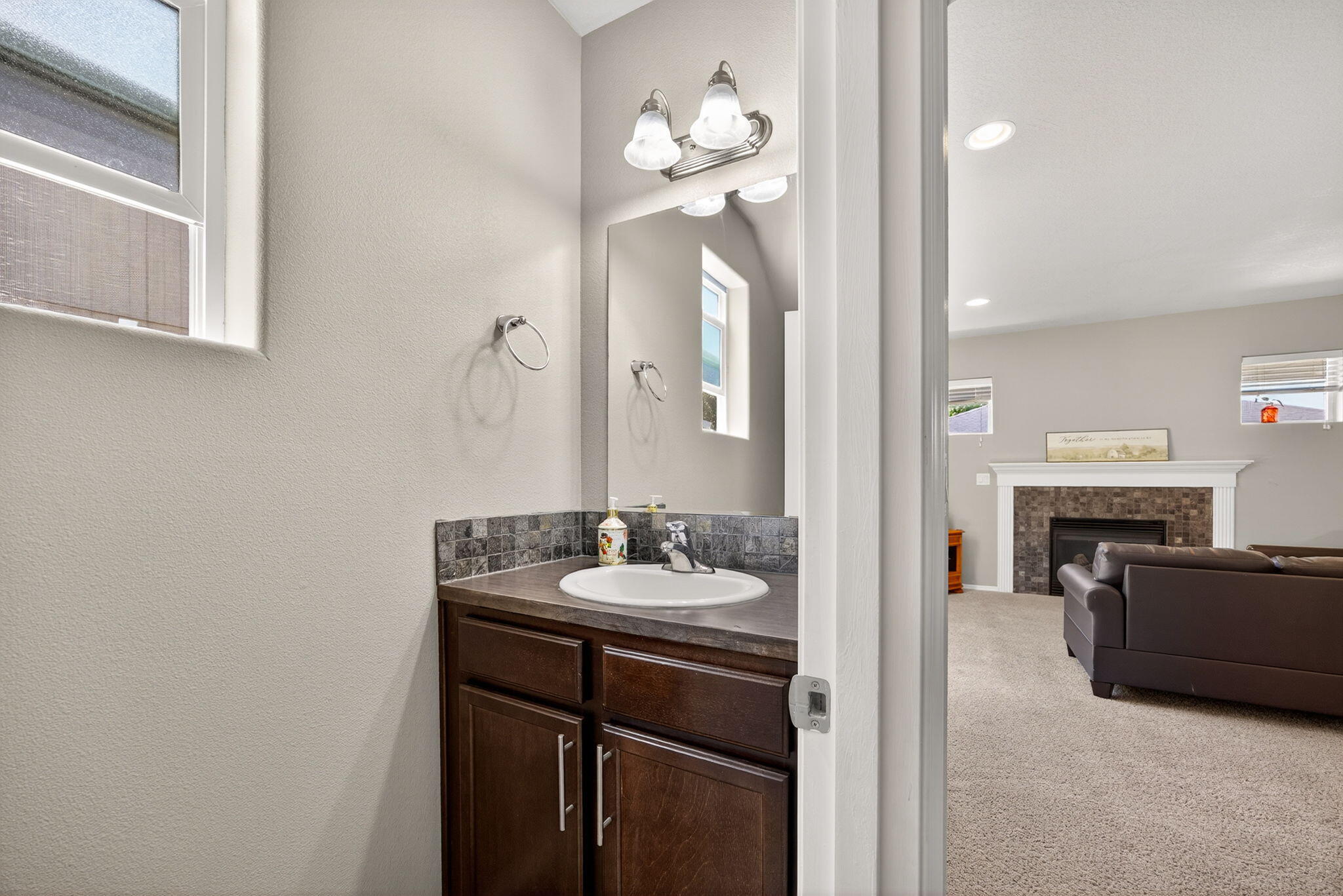 2283 Kingswood Drive