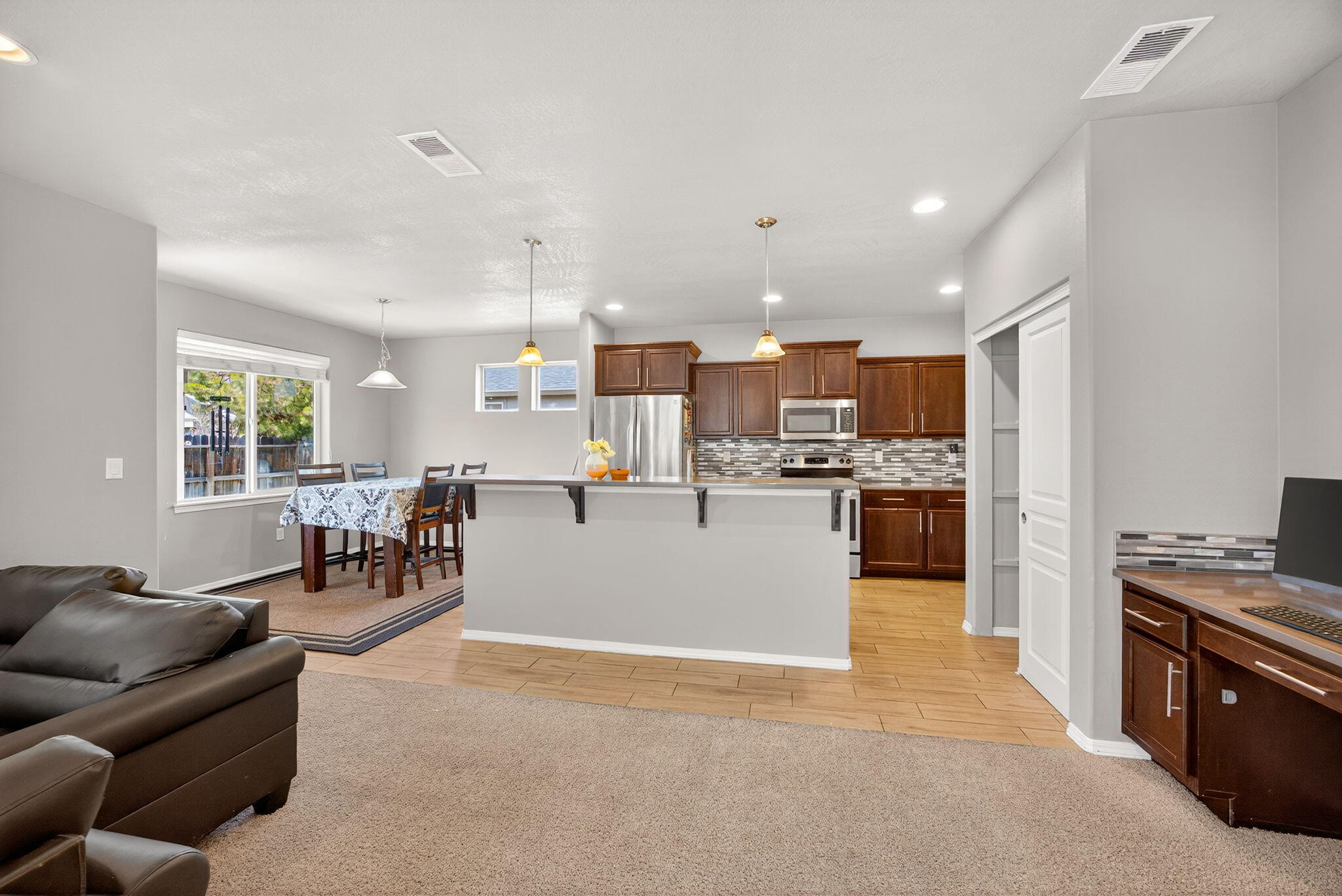 2283 Kingswood Drive