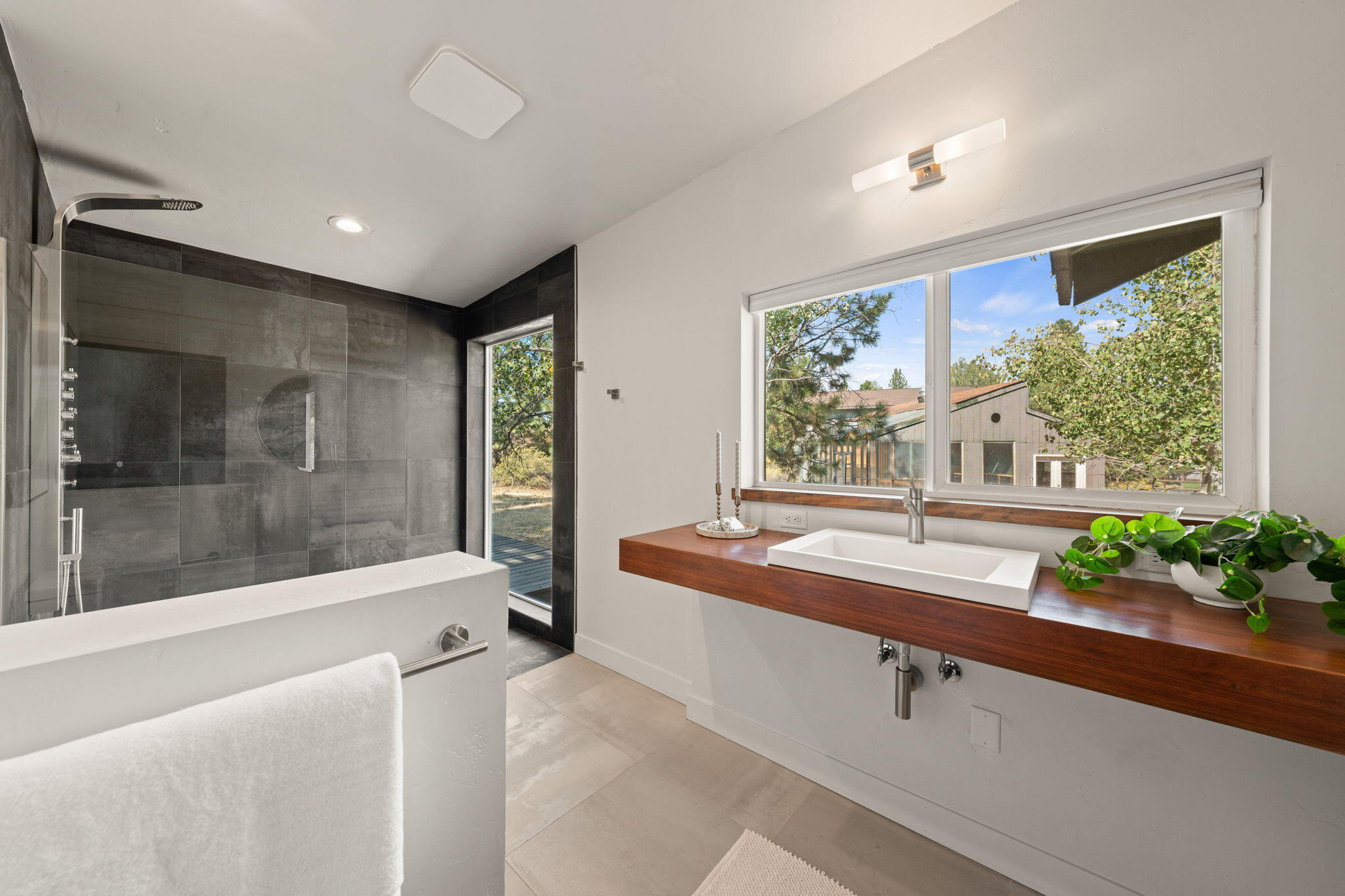 20409 Pine Vista Drive