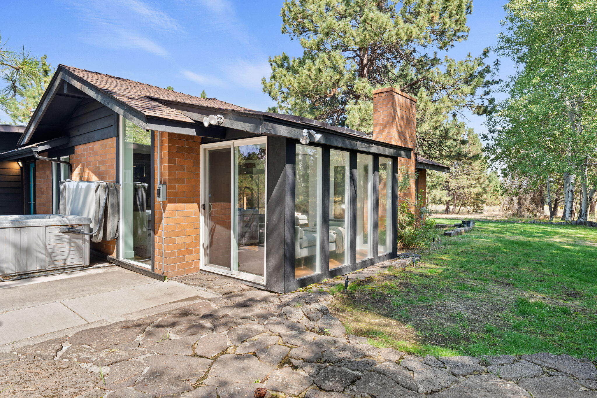 20409 Pine Vista Drive