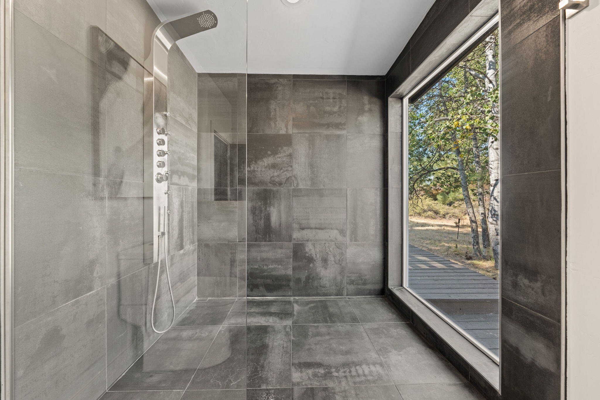 20409 Pine Vista Drive