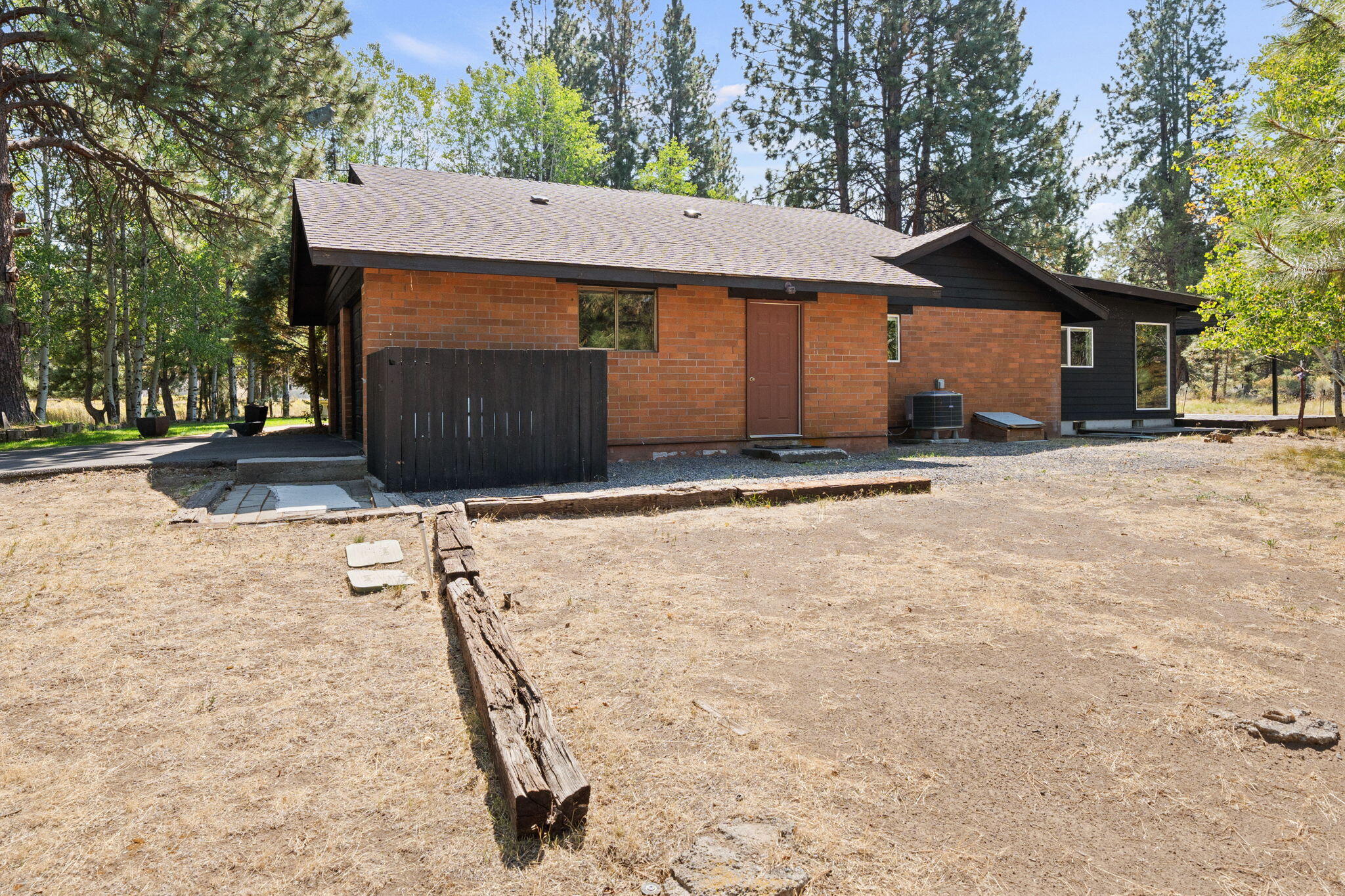 20409 Pine Vista Drive