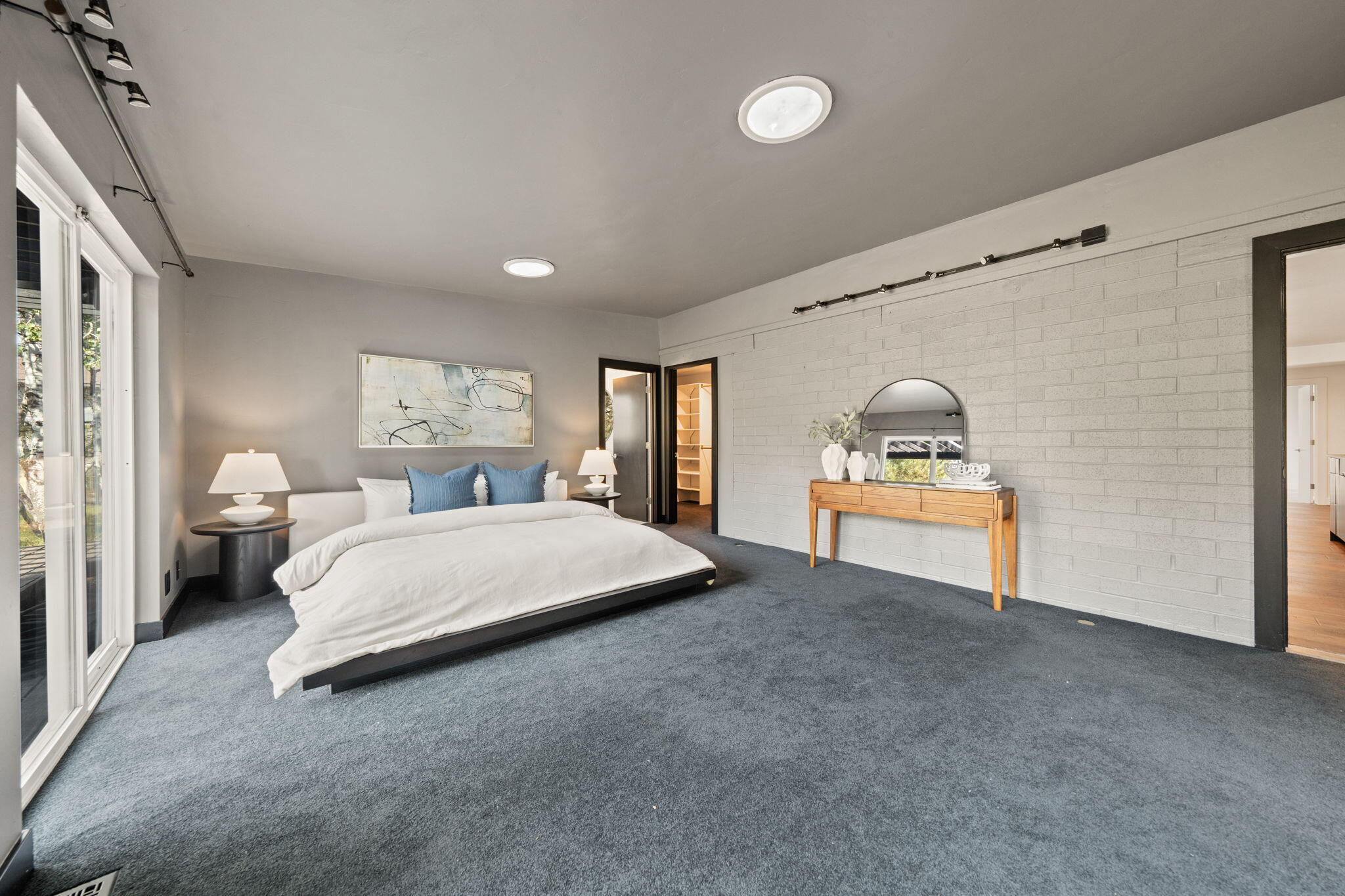 20409 Pine Vista Drive