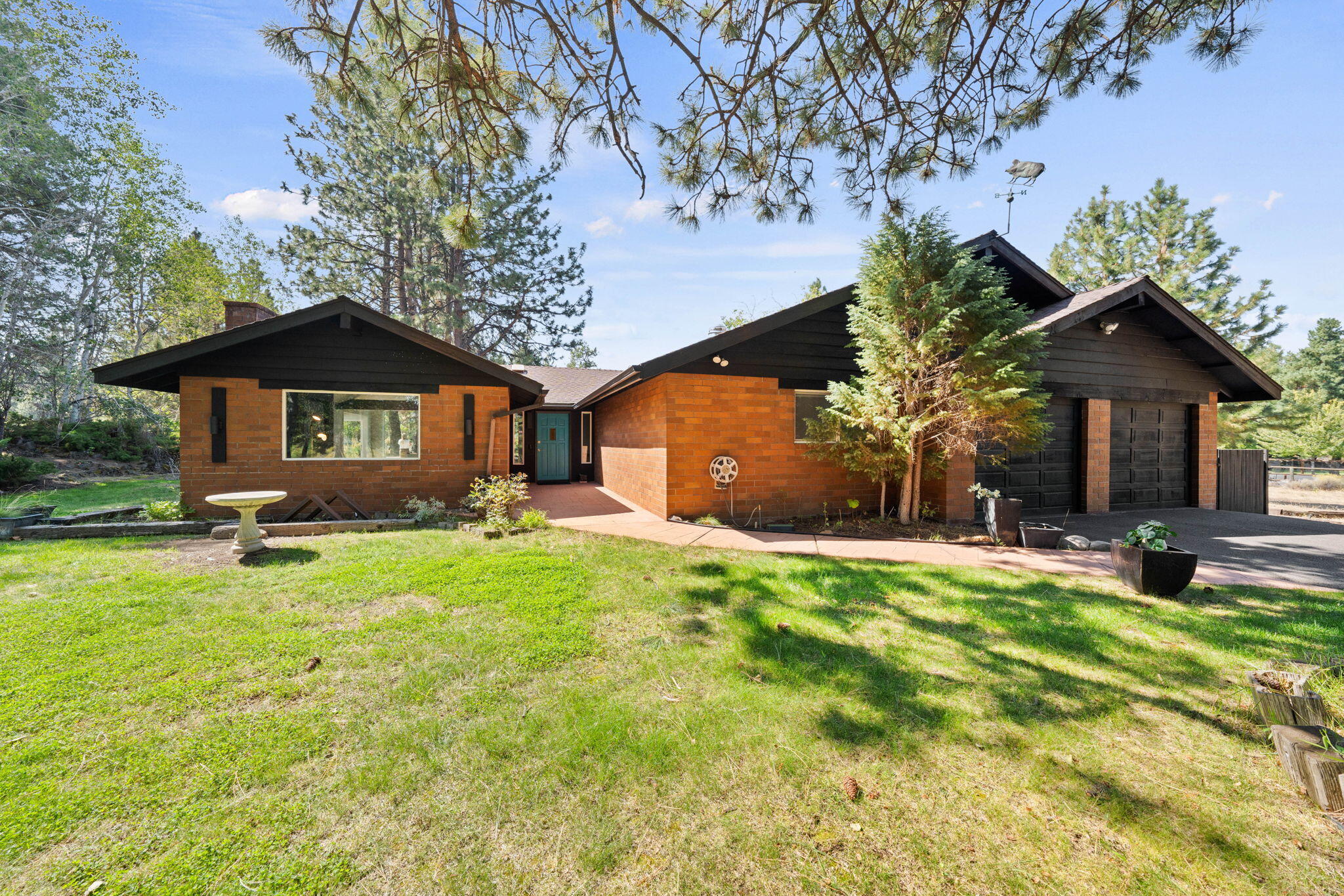 20409 Pine Vista Drive