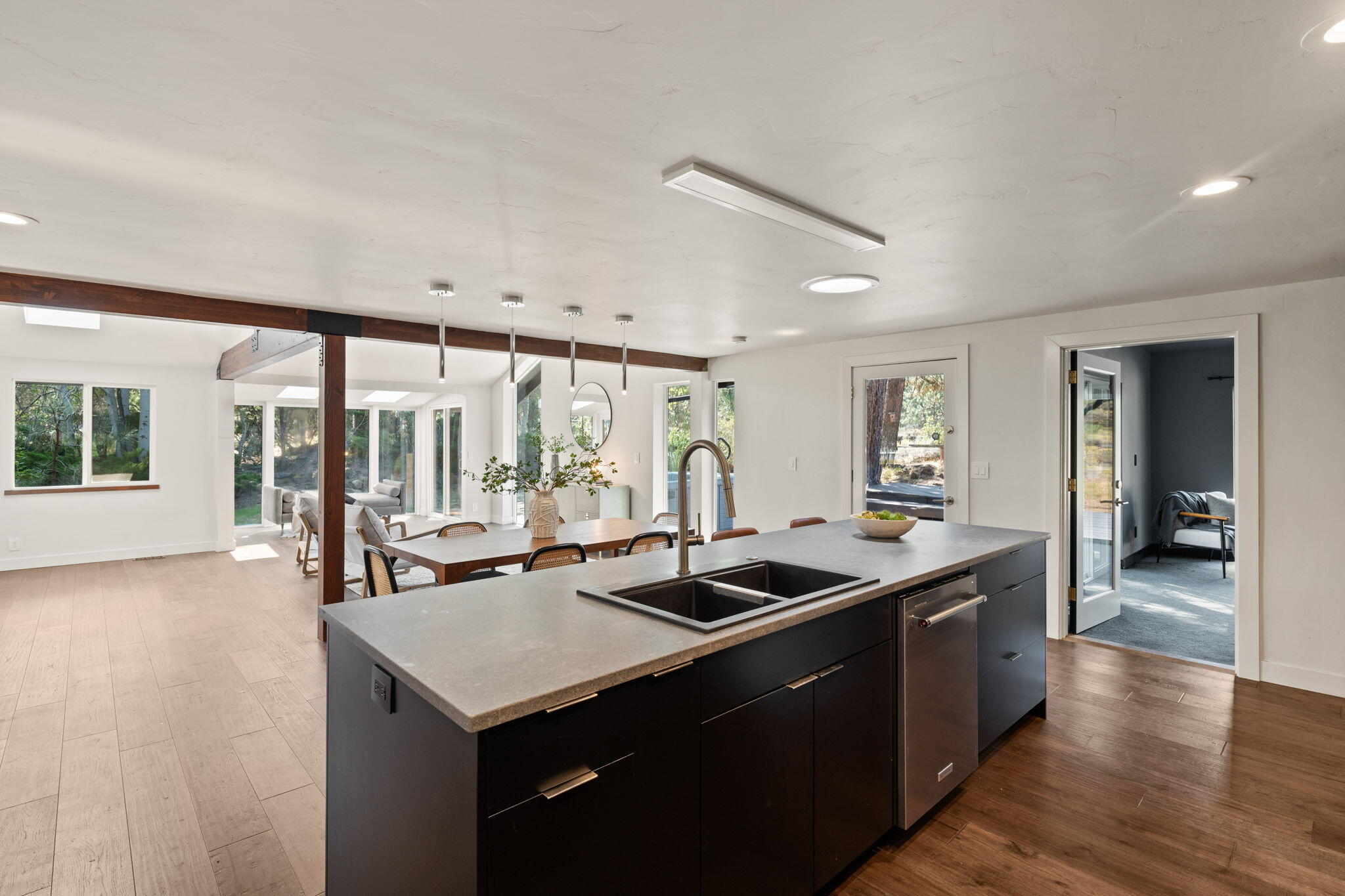 20409 Pine Vista Drive