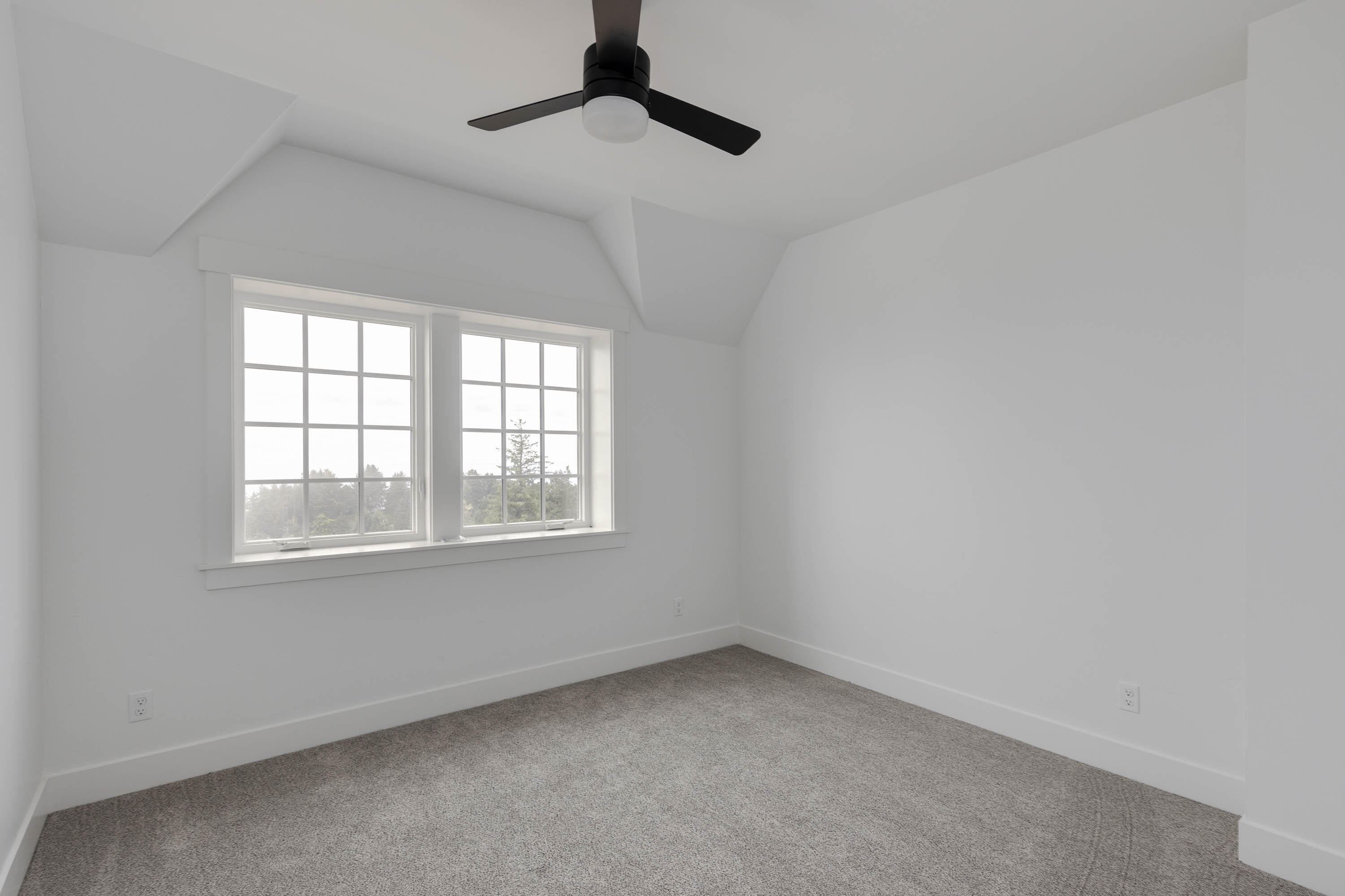 1128 NE Seascape Avenue, 9