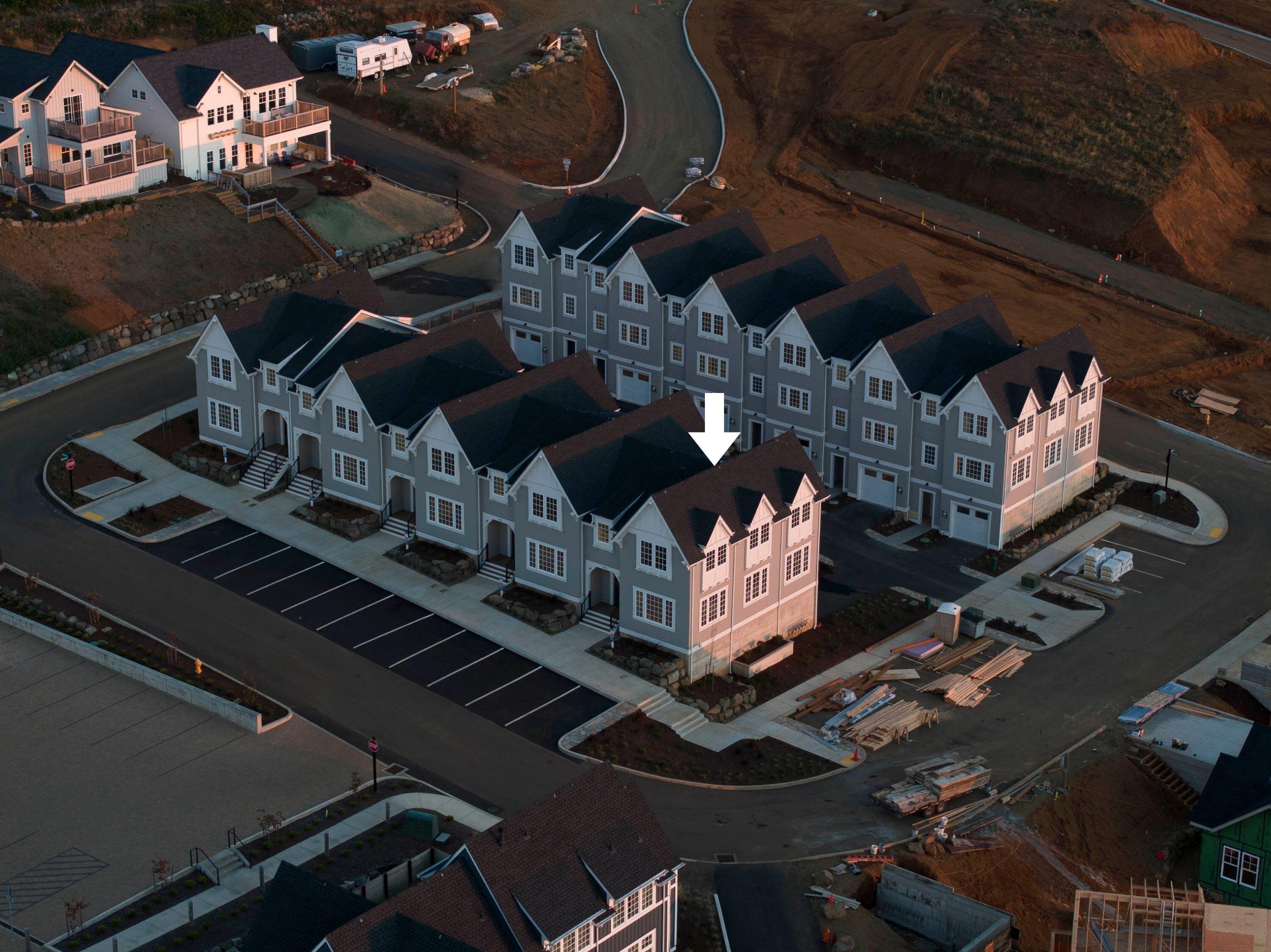 1128 NE Seascape Avenue, 9