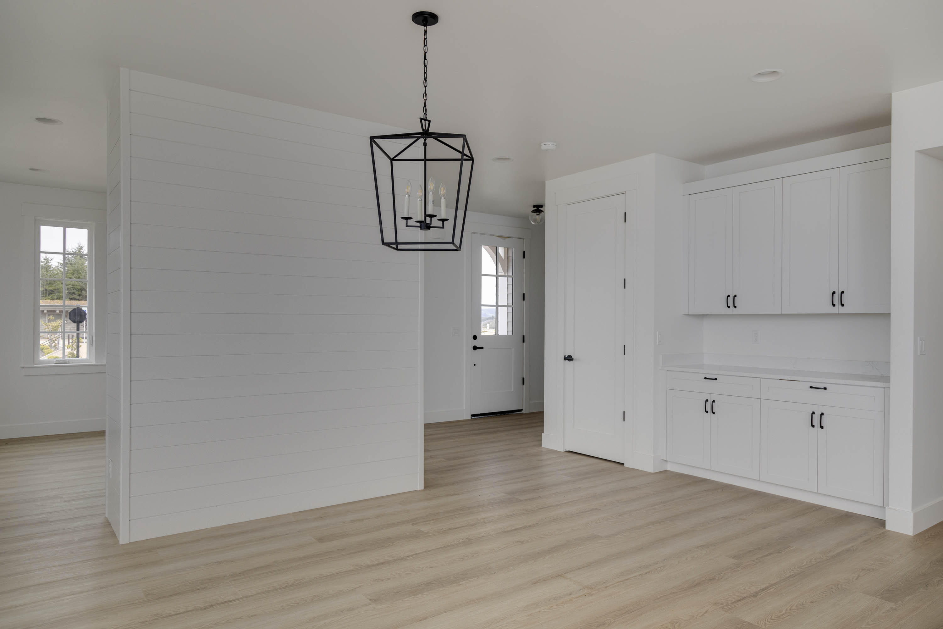 1128 NE Seascape Avenue, 9