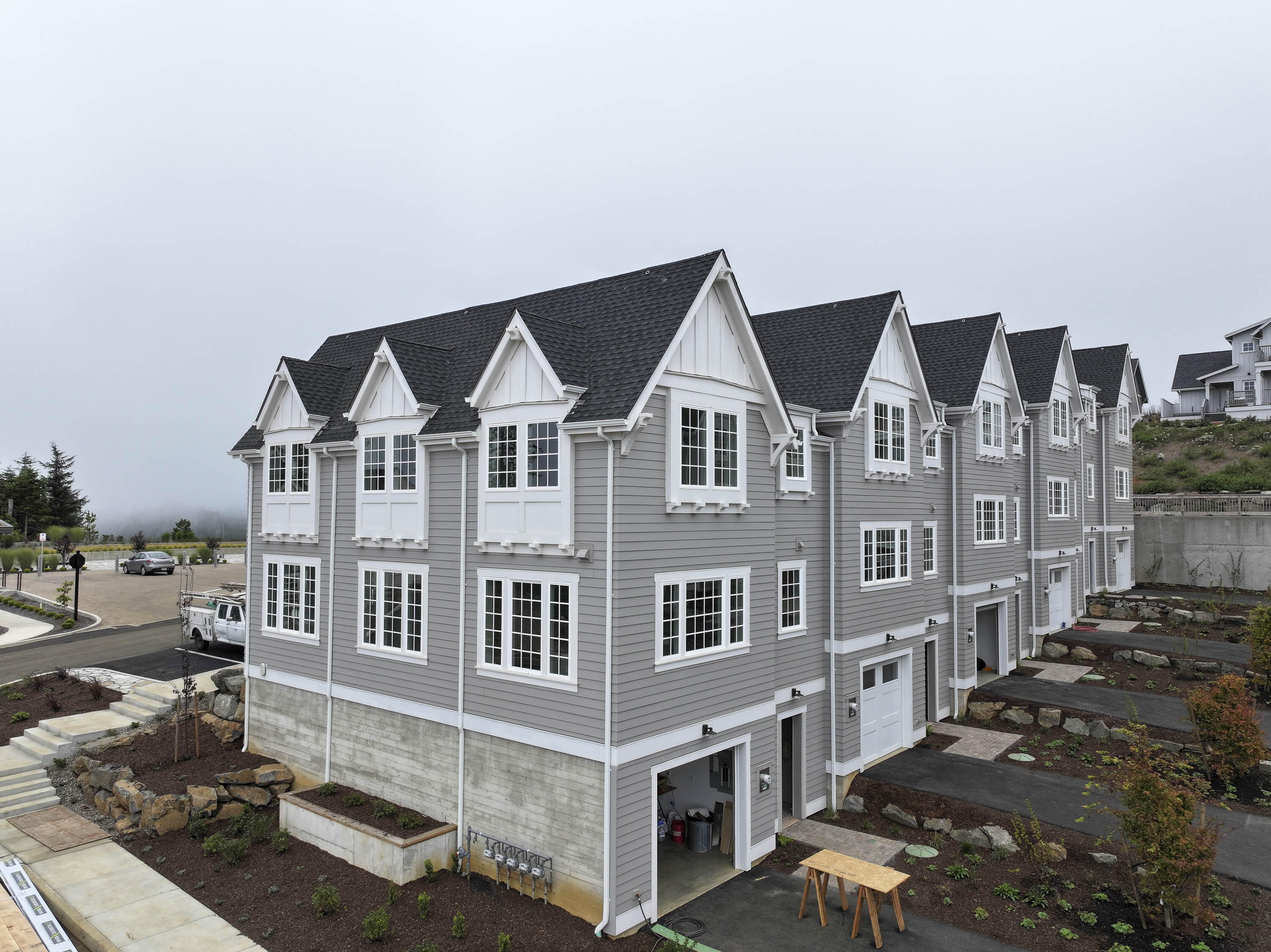 1128 NE Seascape Avenue, 9