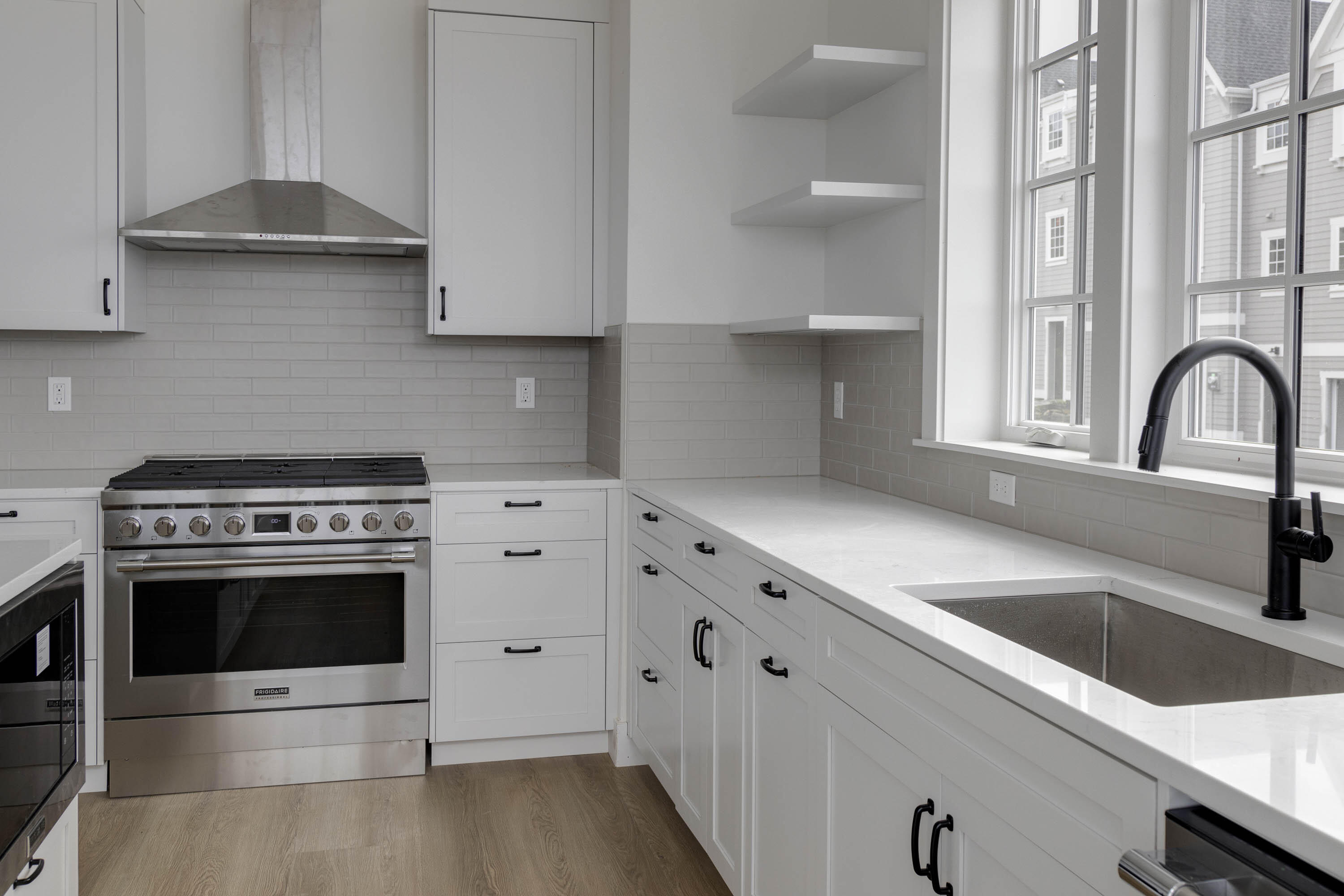 1128 NE Seascape Avenue, 9