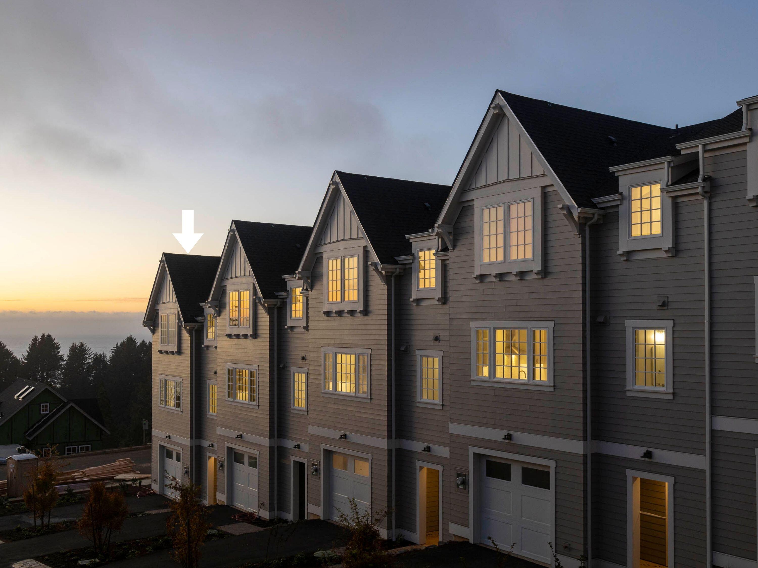 1128 NE Seascape Avenue, 9