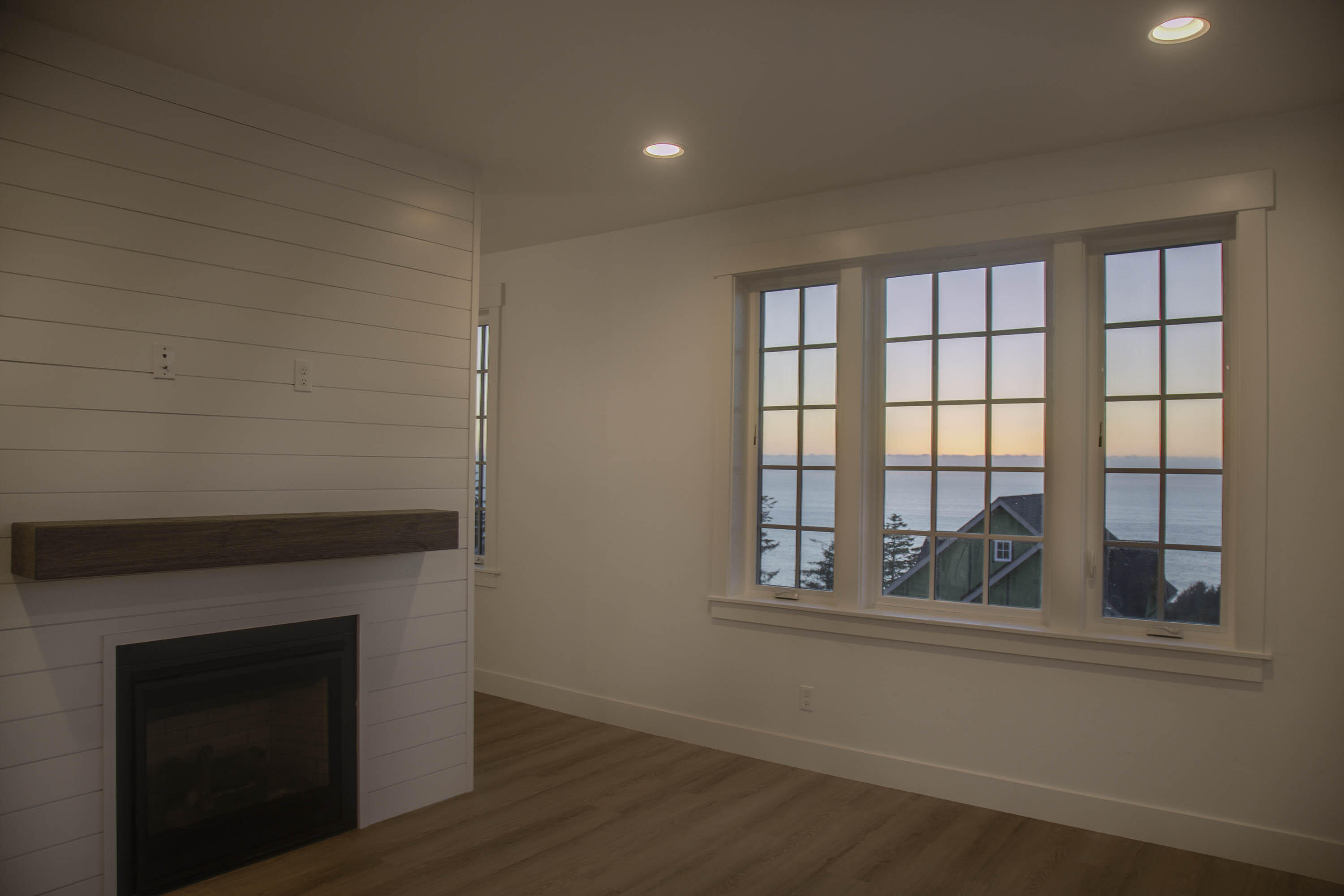 1128 NE Seascape Avenue, 9