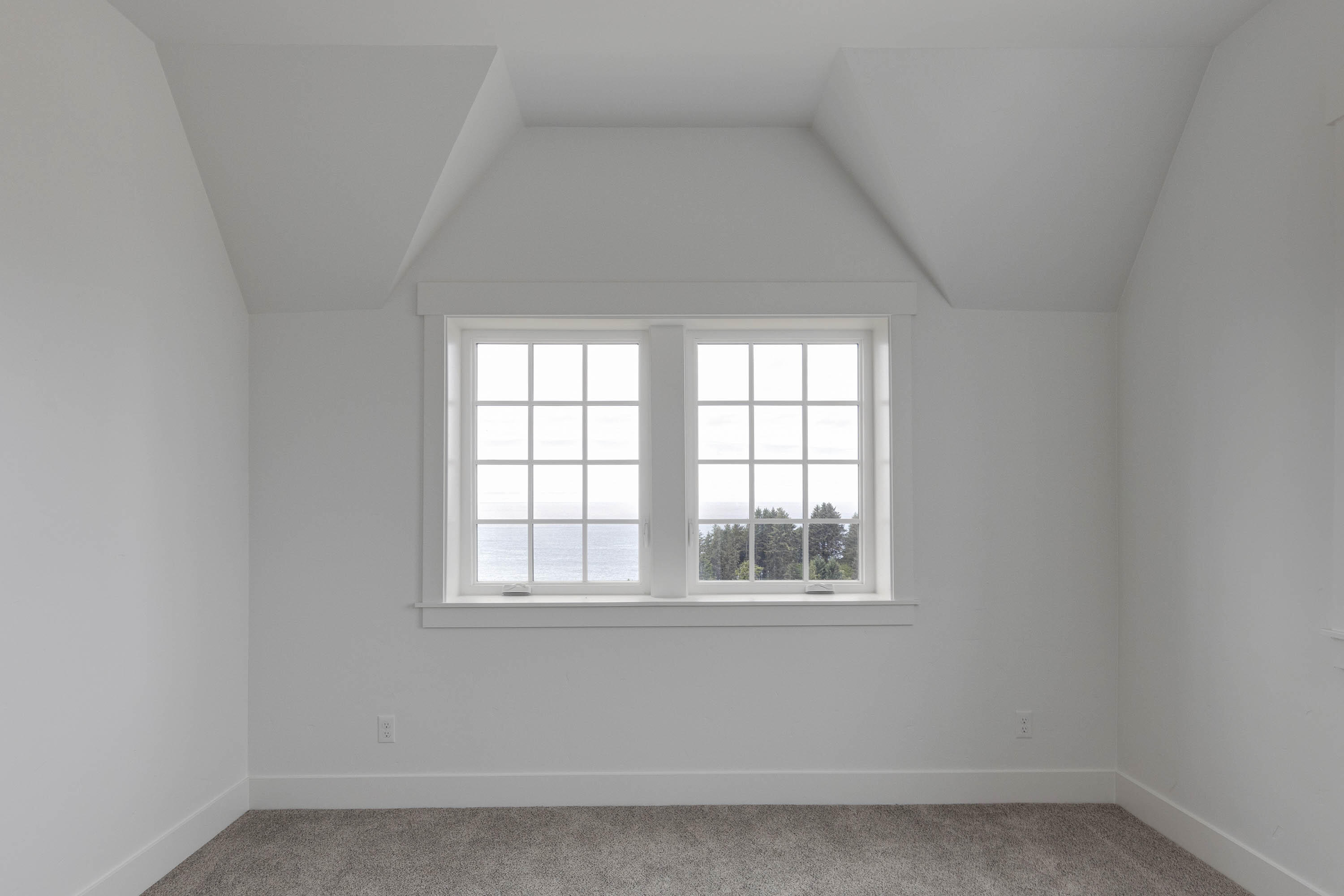 1128 NE Seascape Avenue, 9