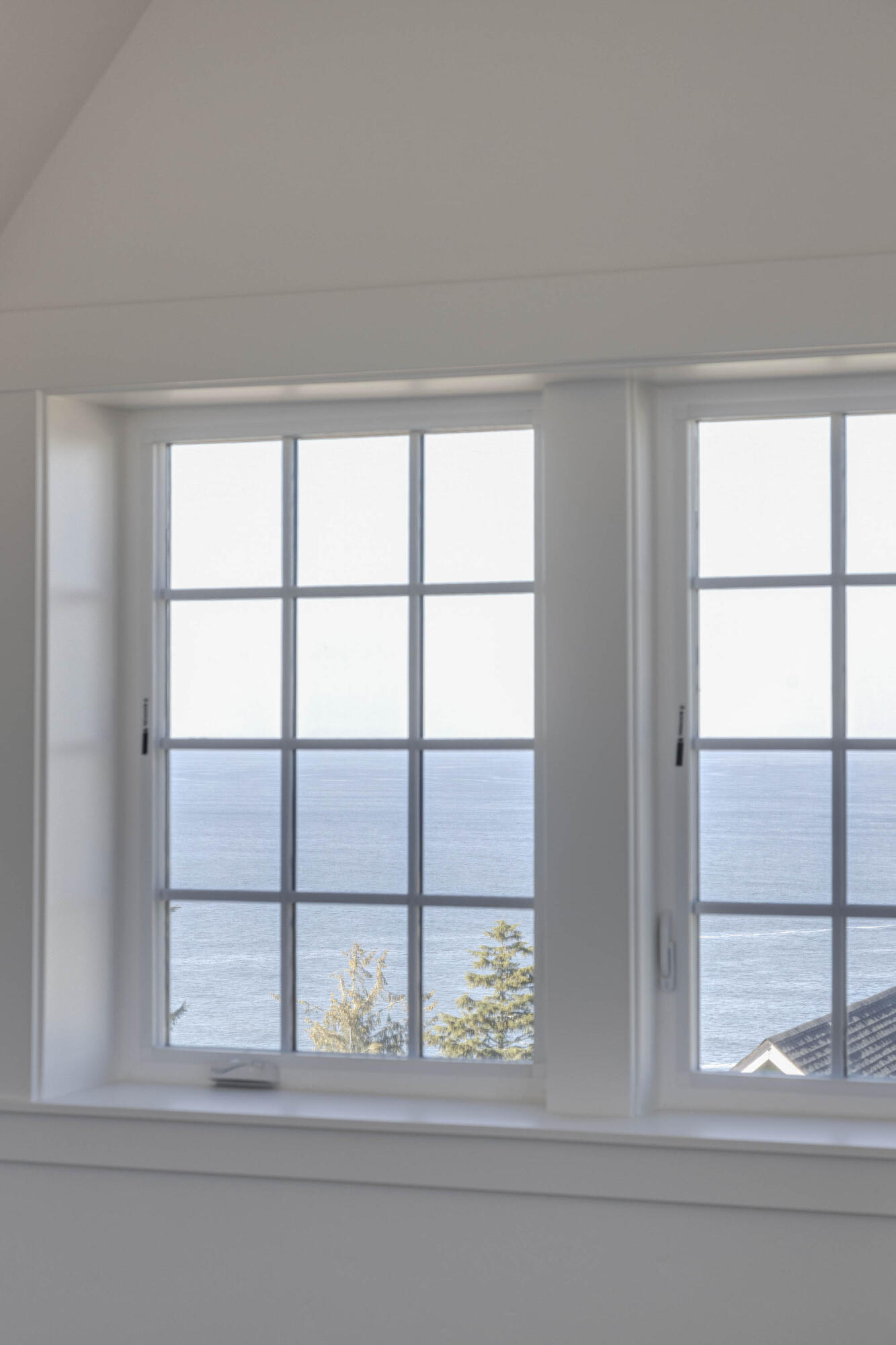 1128 NE Seascape Avenue, 9