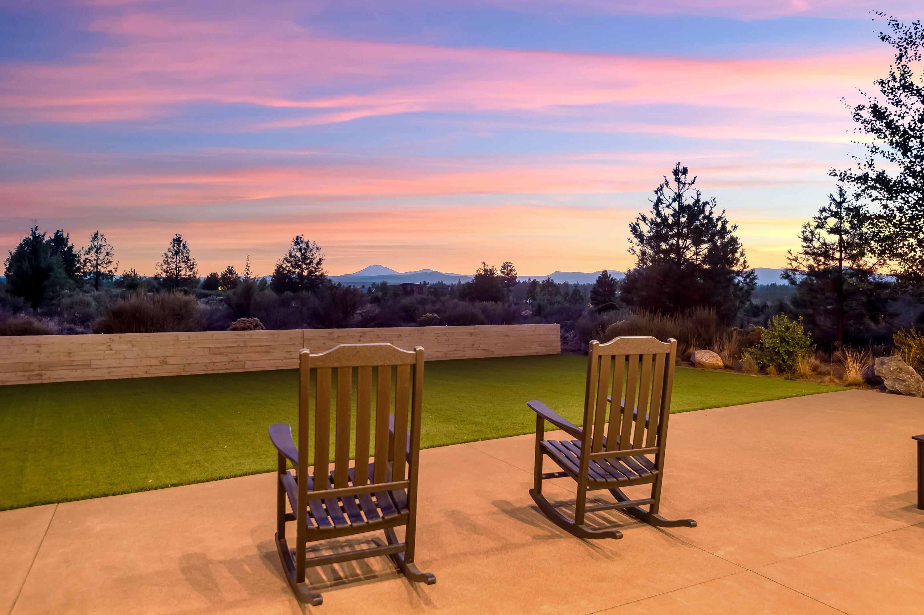 61785 Hosmer Lake Drive