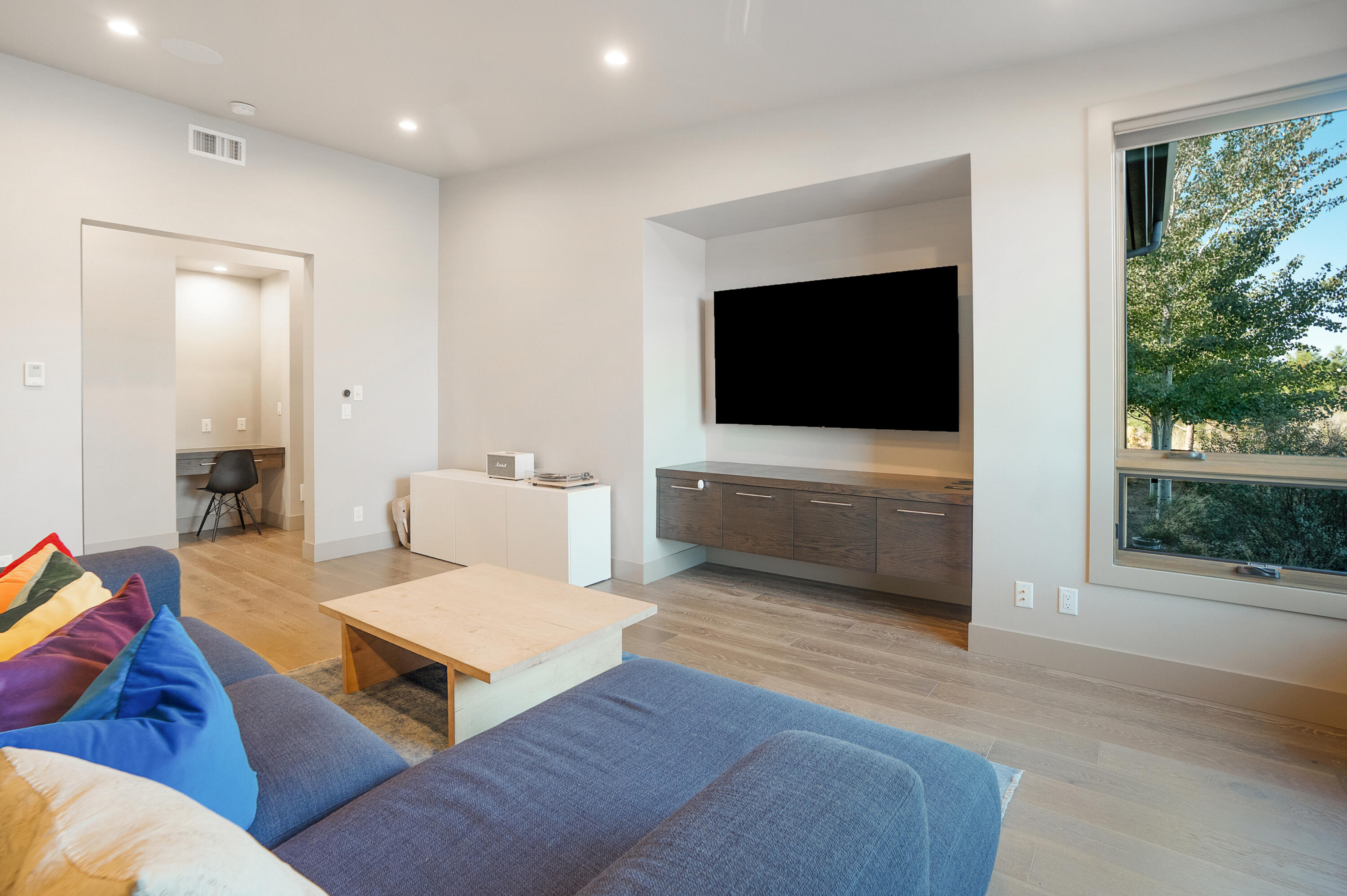 61785 Hosmer Lake Drive