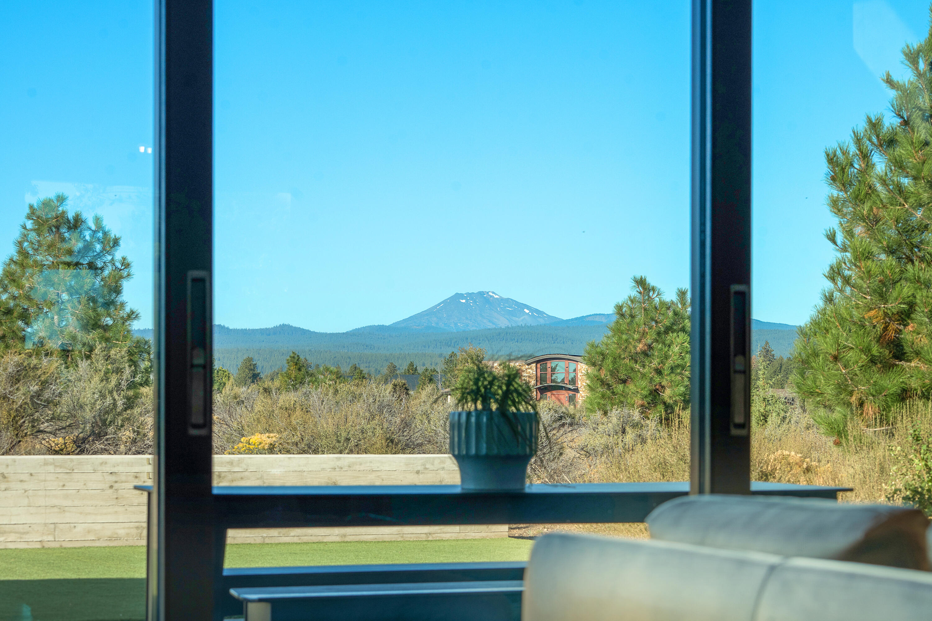 61785 Hosmer Lake Drive