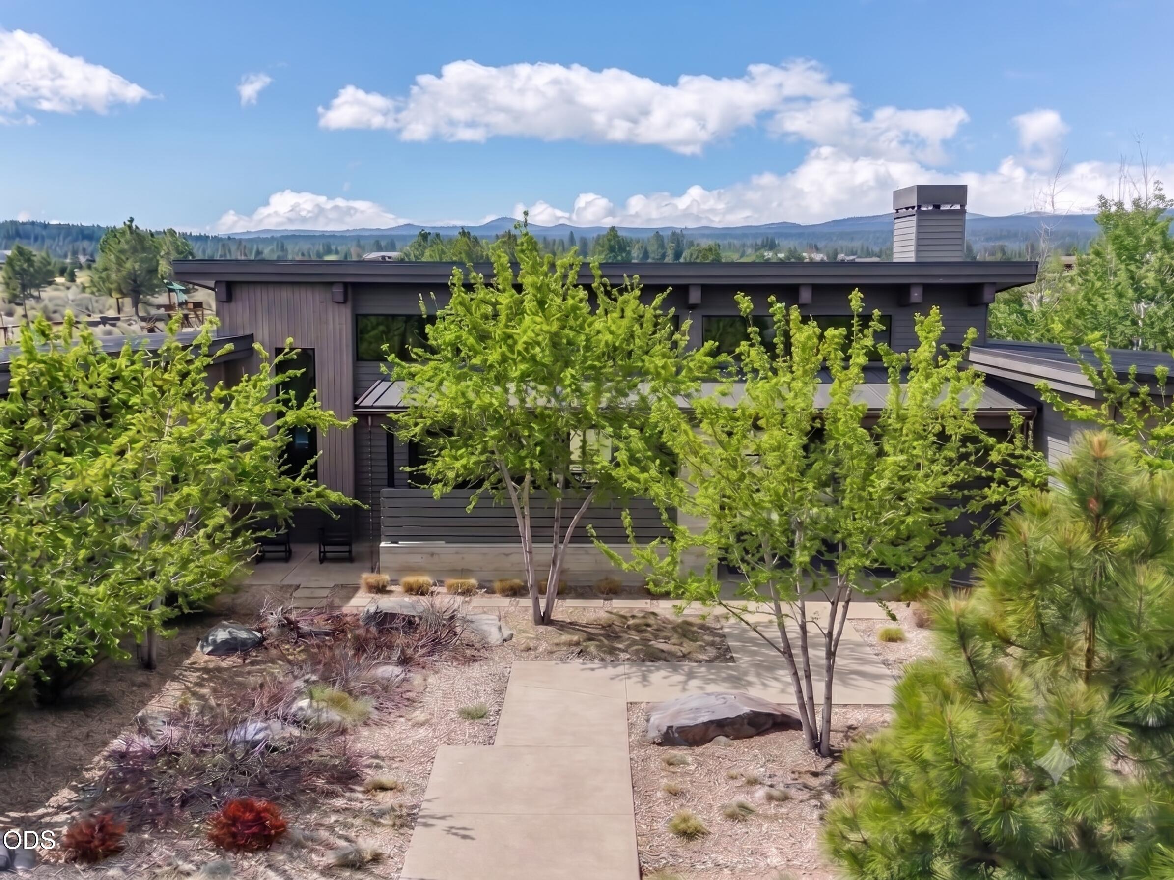 61785 Hosmer Lake Drive