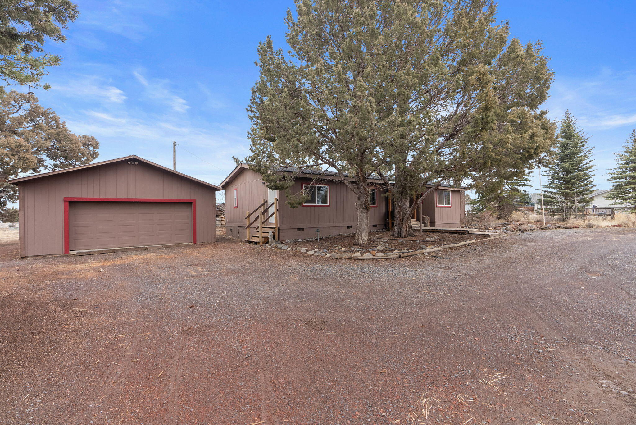 66880 Central Street