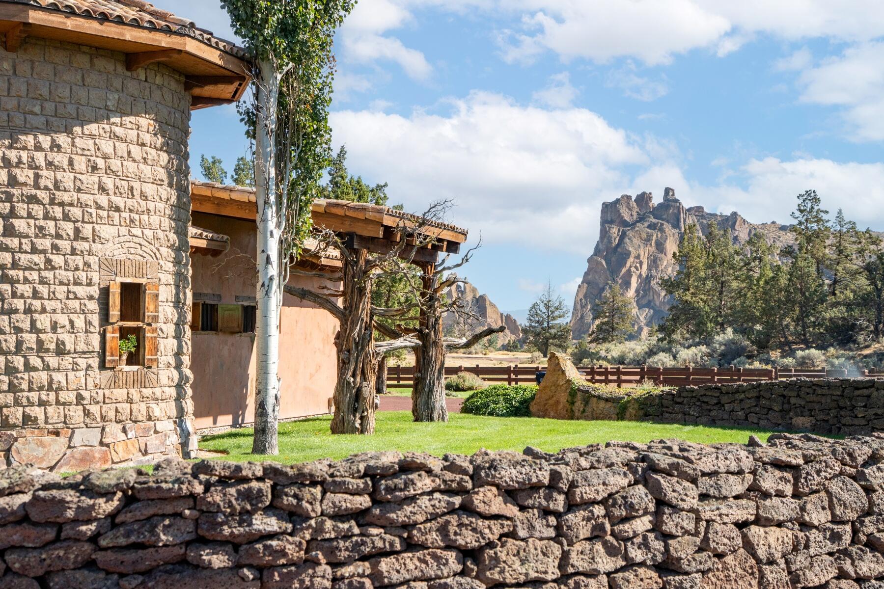 11750 NE Canyons Ranch Drive