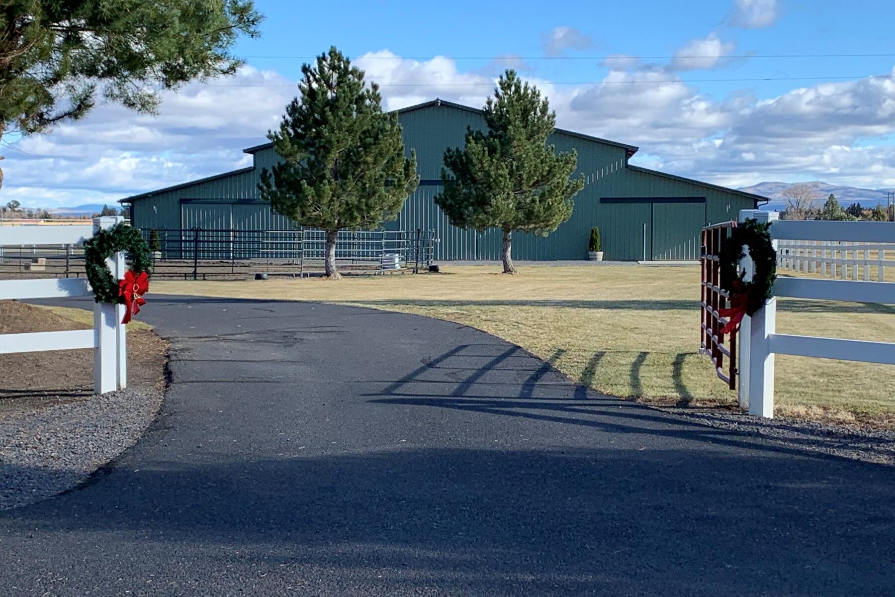 61416 Cougar Trail