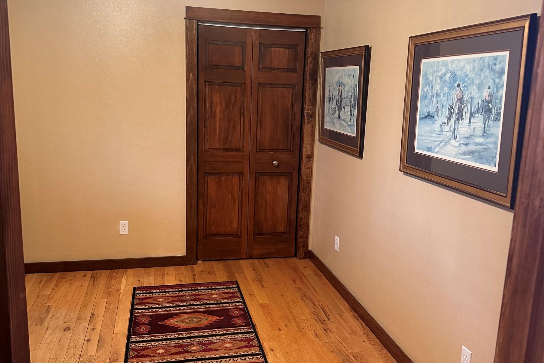 61416 Cougar Trail