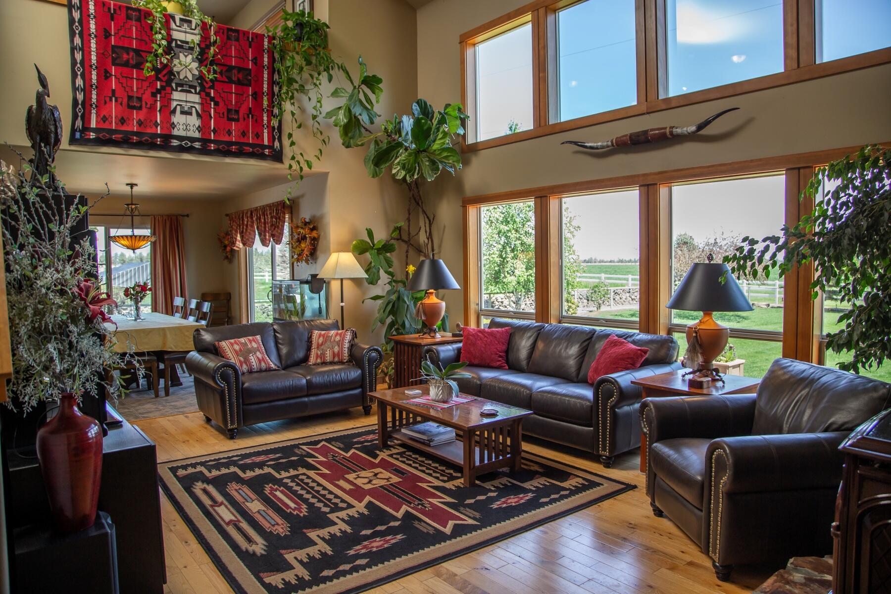 61416 Cougar Trail