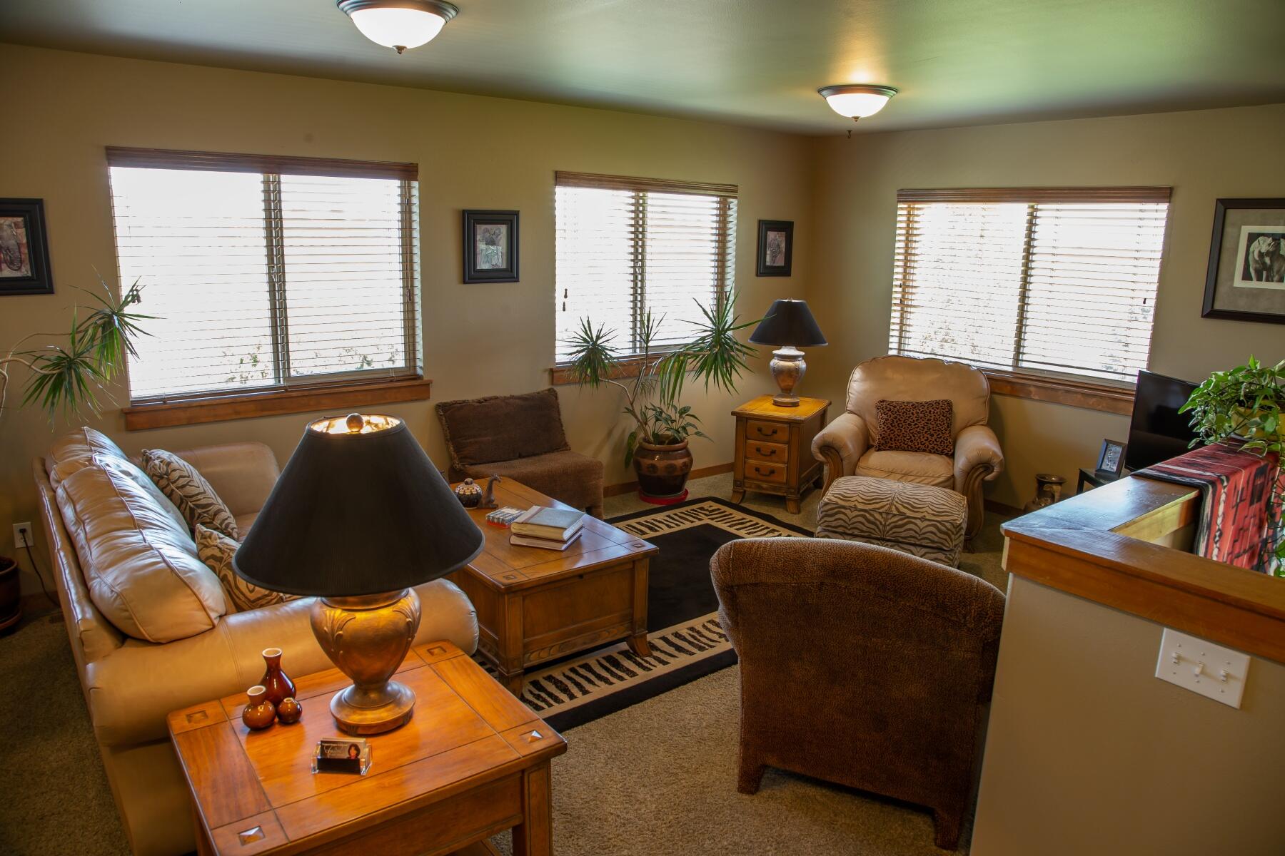 61416 Cougar Trail