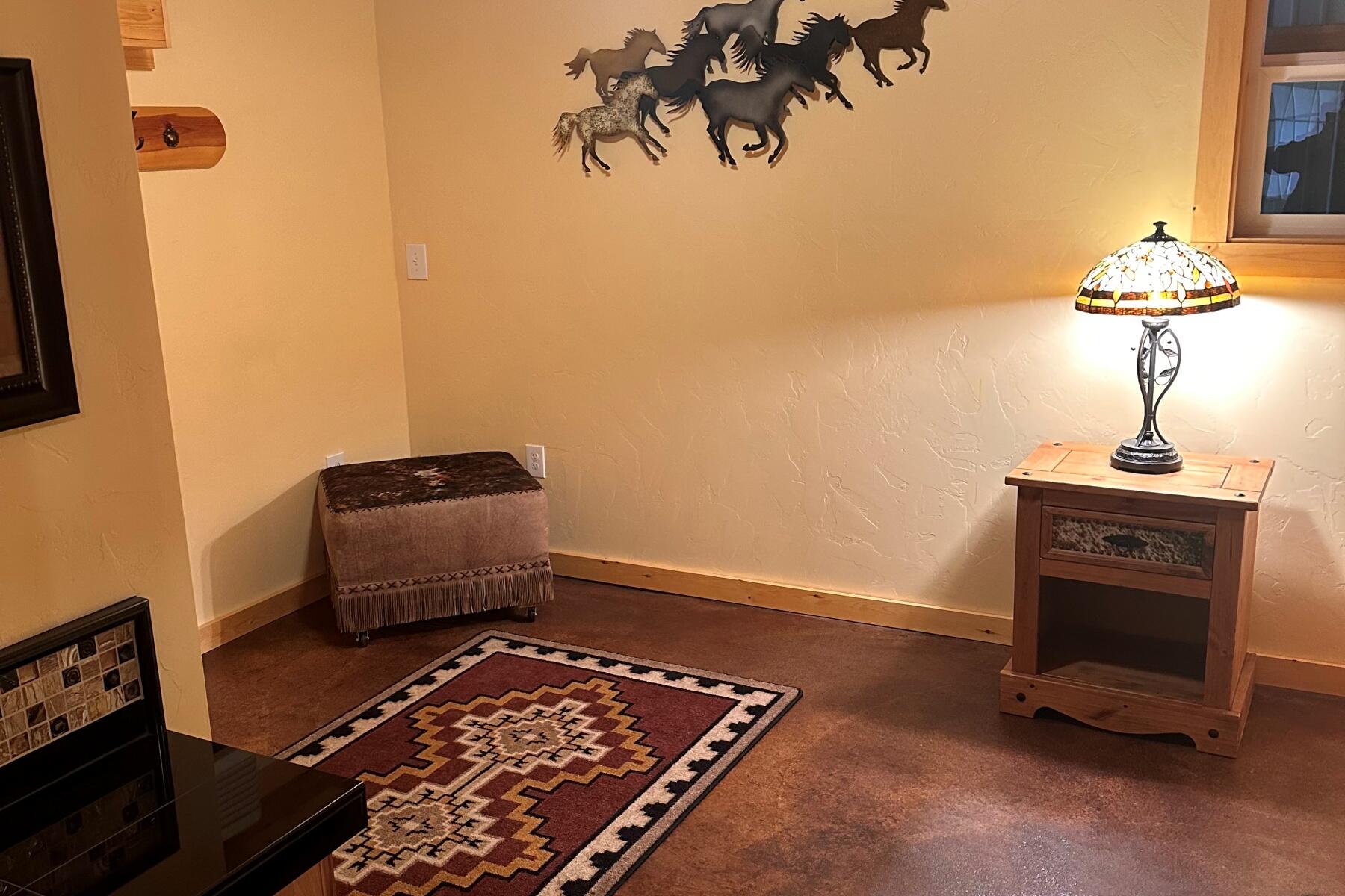 61416 Cougar Trail