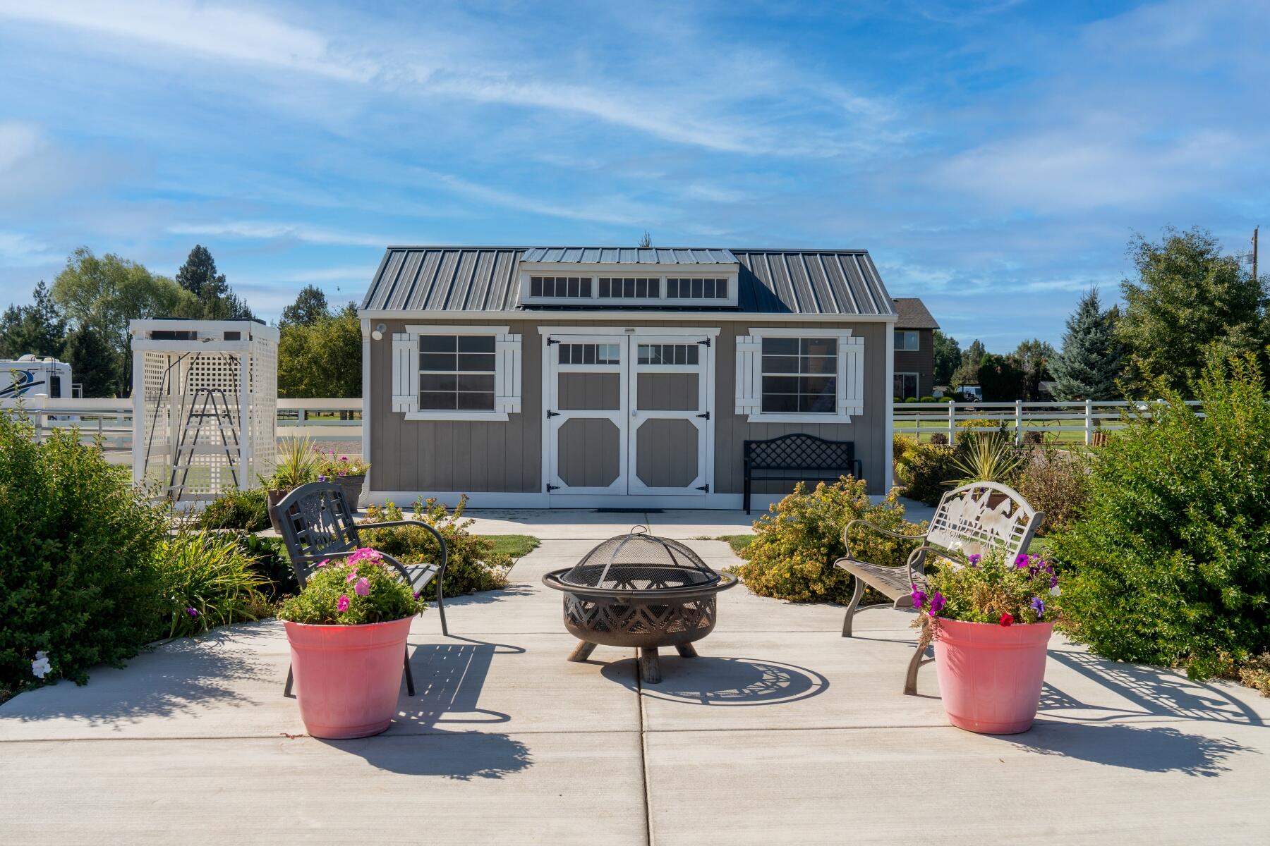 61416 Cougar Trail