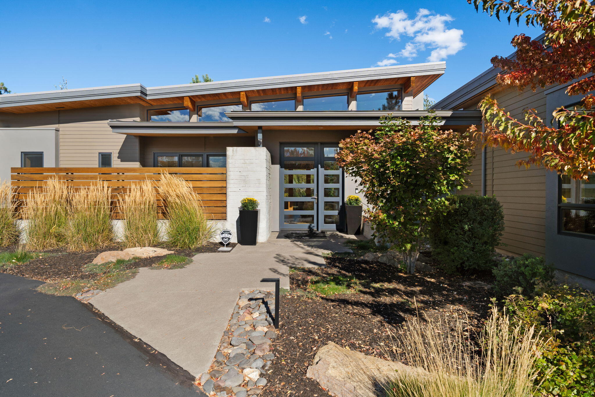 61612 Hosmer Lake Drive