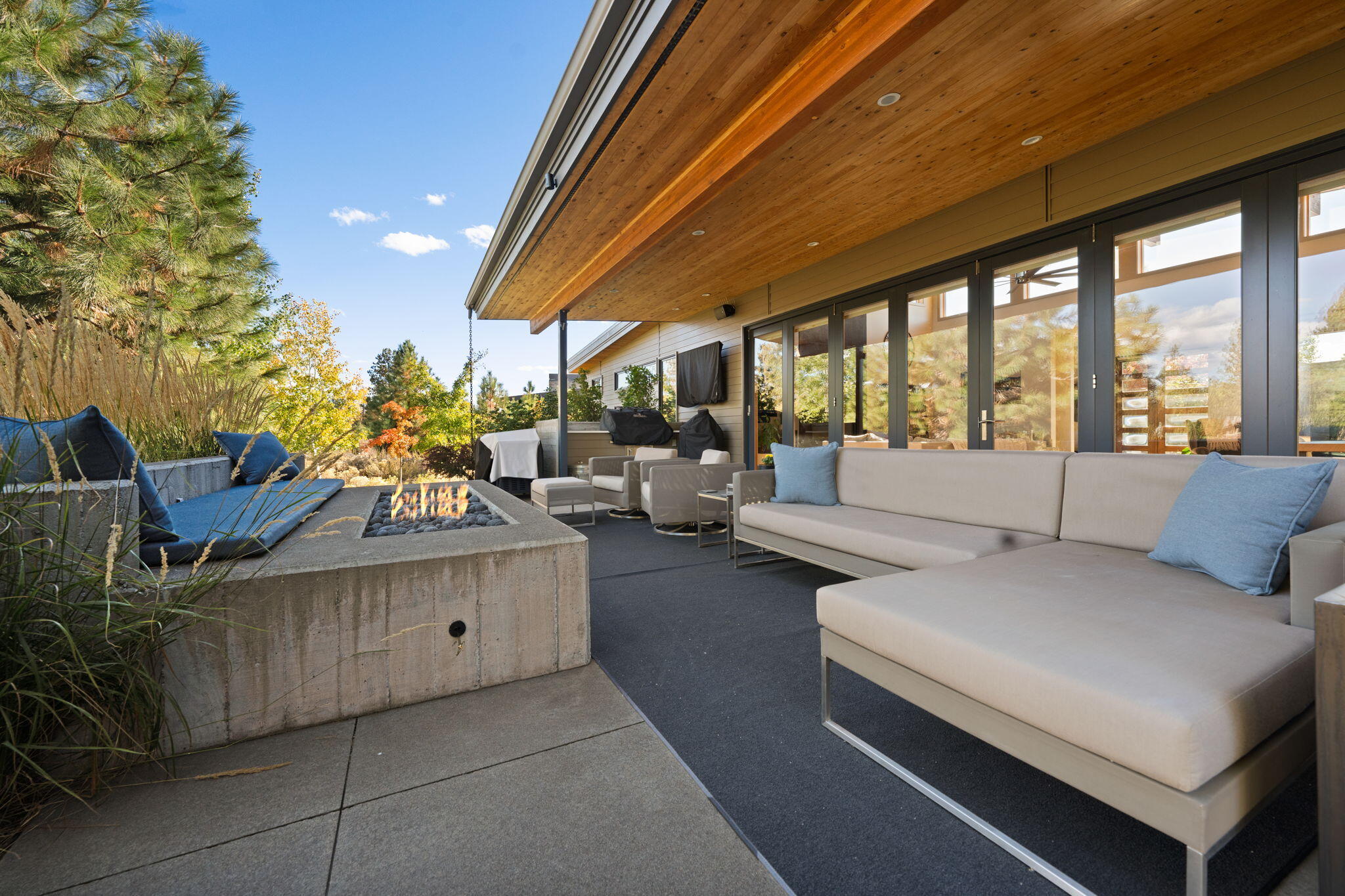 61612 Hosmer Lake Drive