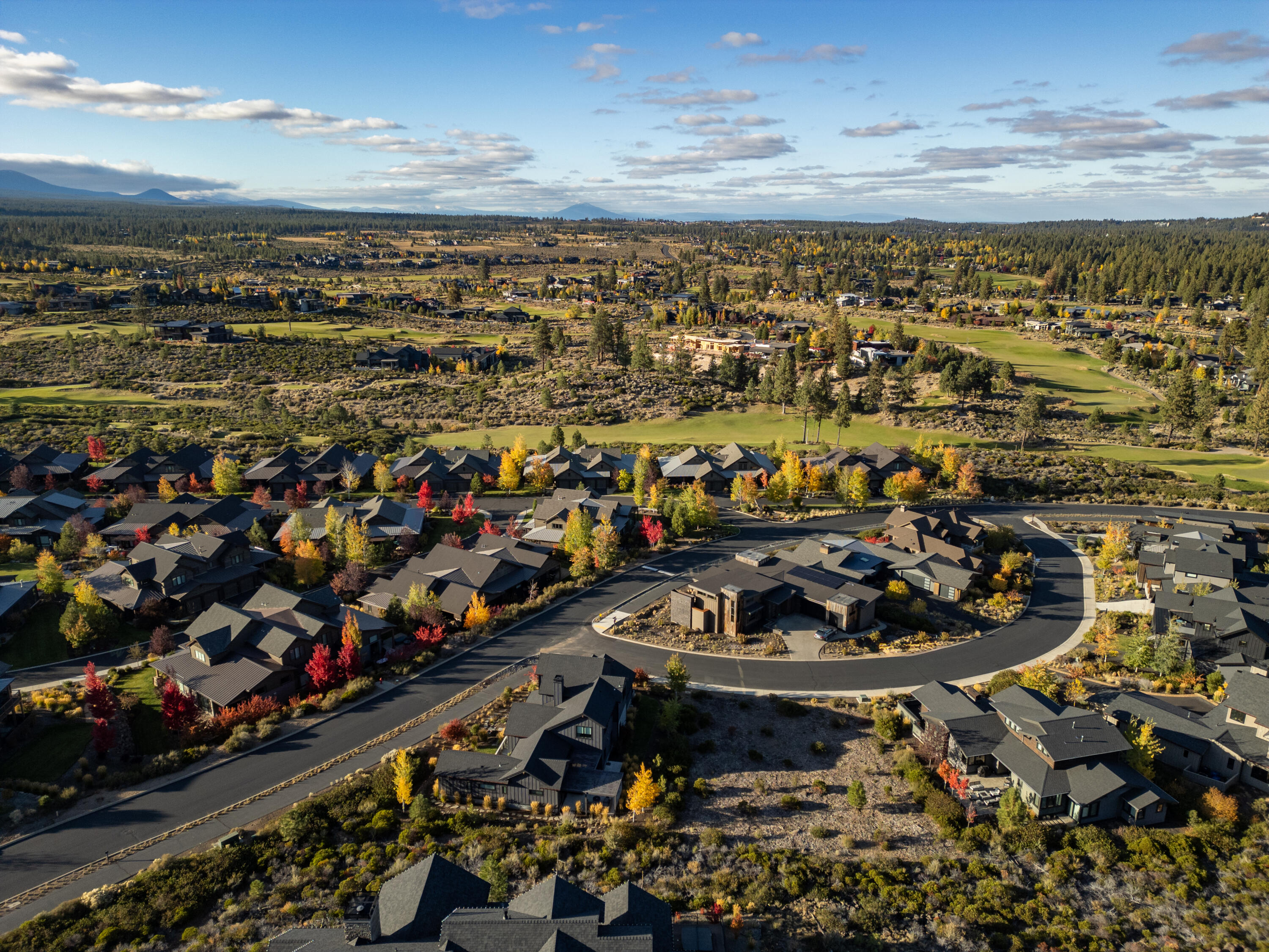 61354 Lost Hollow Loop, Bend