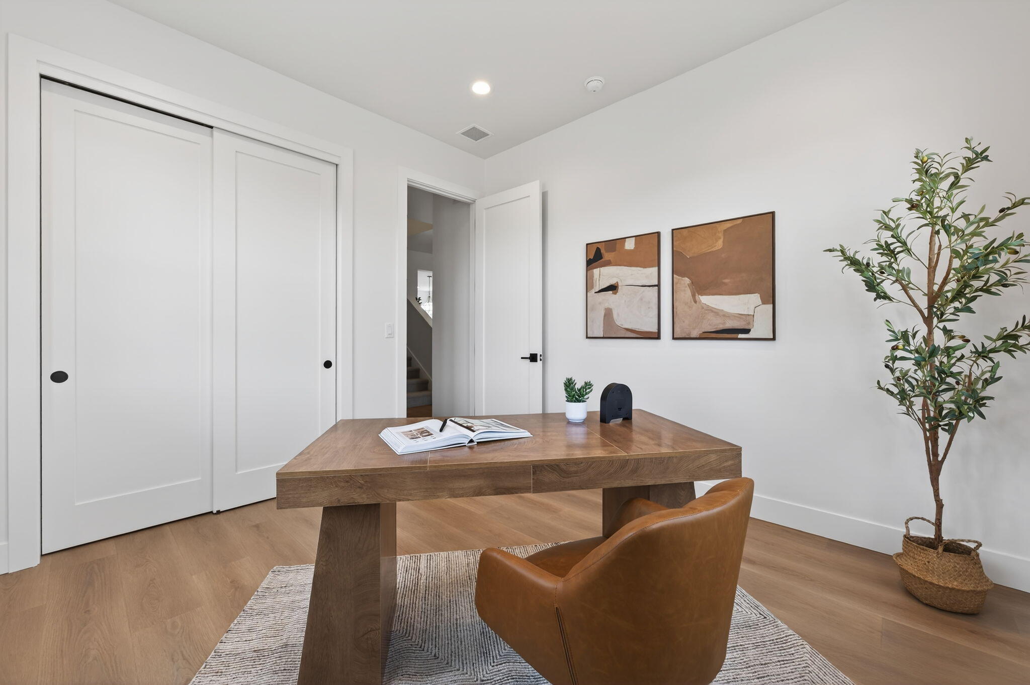 3329 NW Leavitt Lane