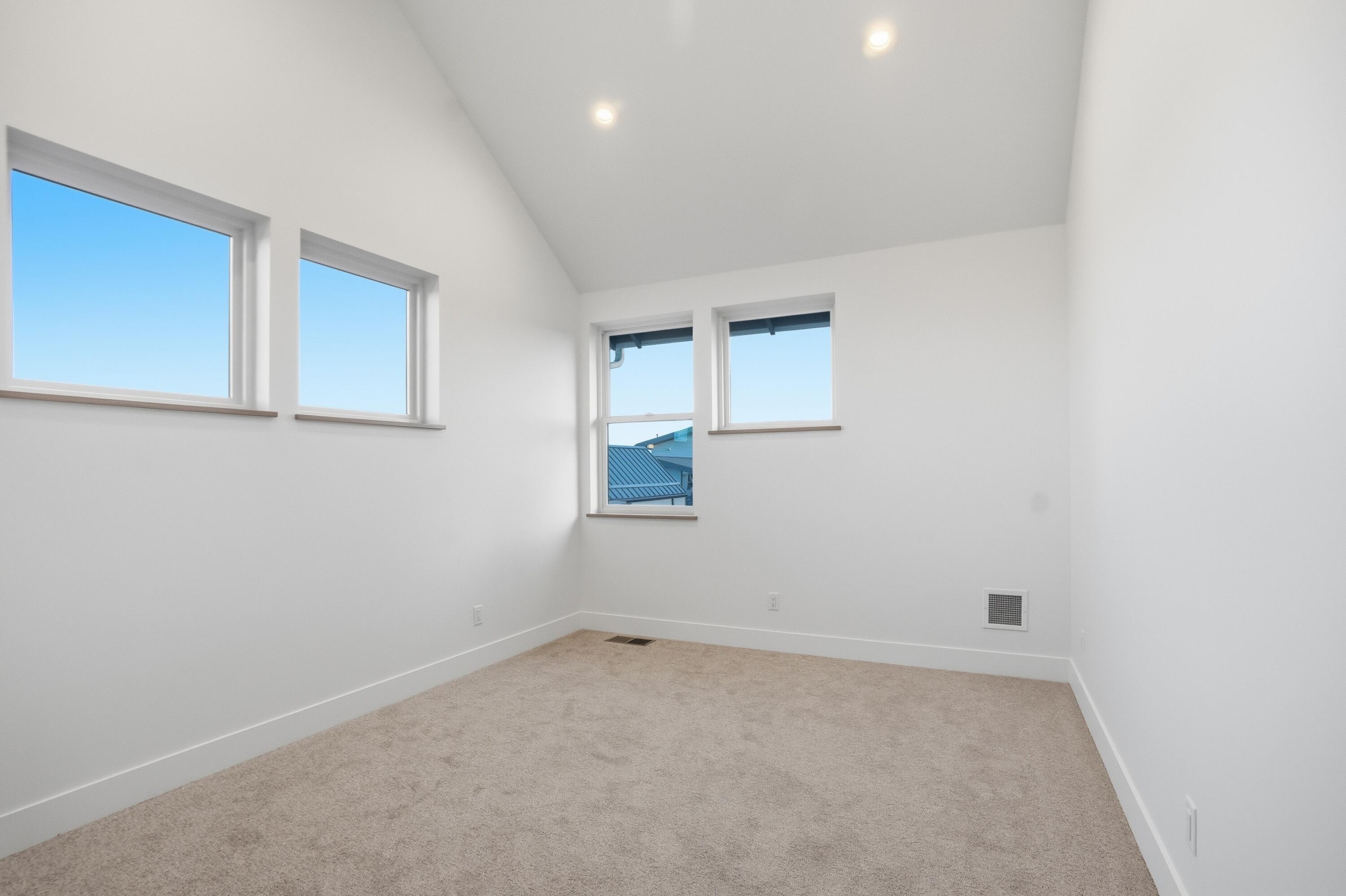 3329 NW Leavitt Lane