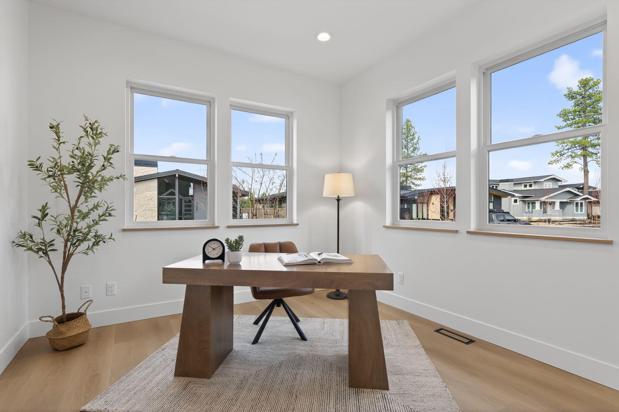 3329 NW Leavitt Lane