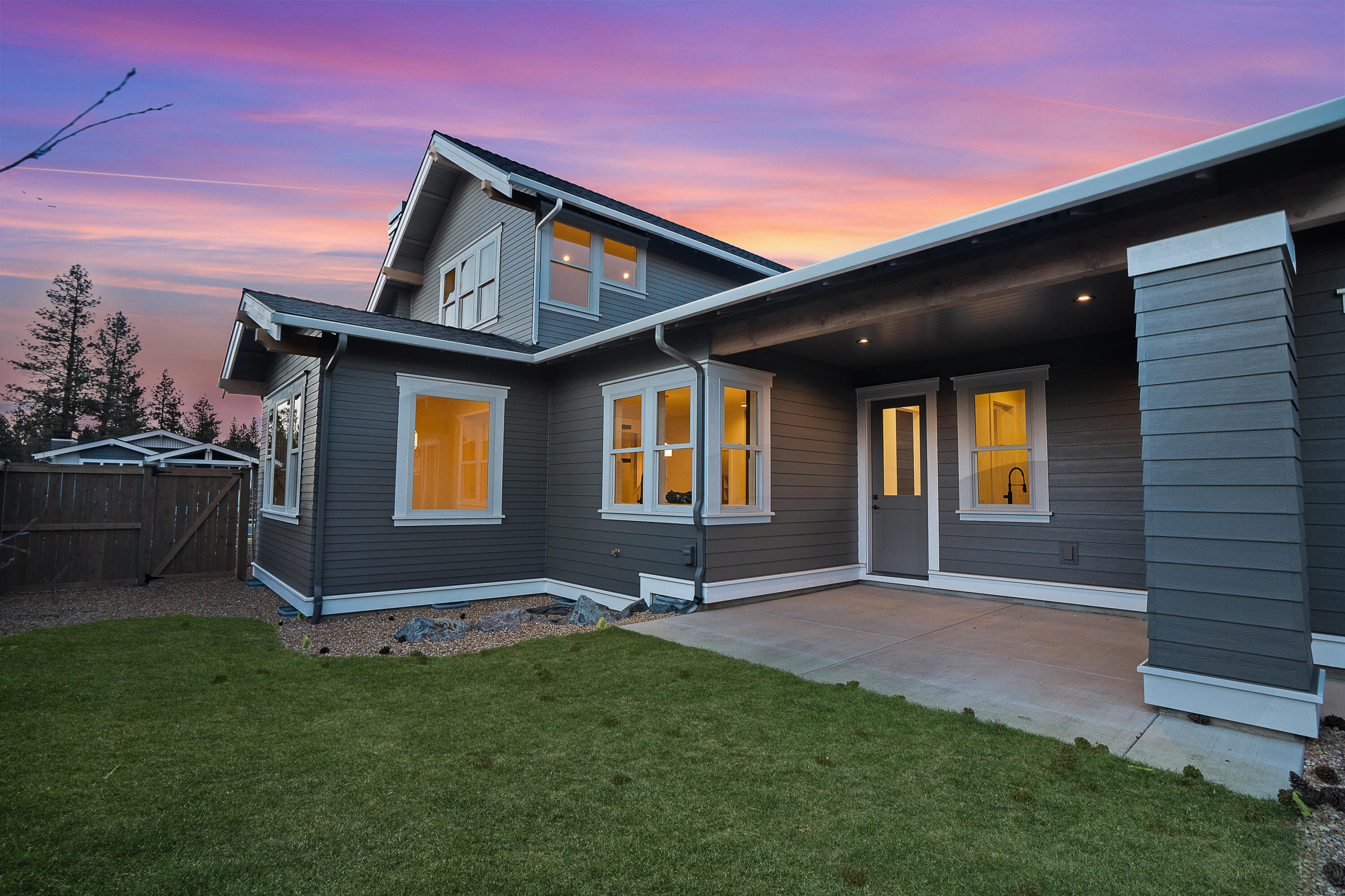 3329 NW Leavitt Lane