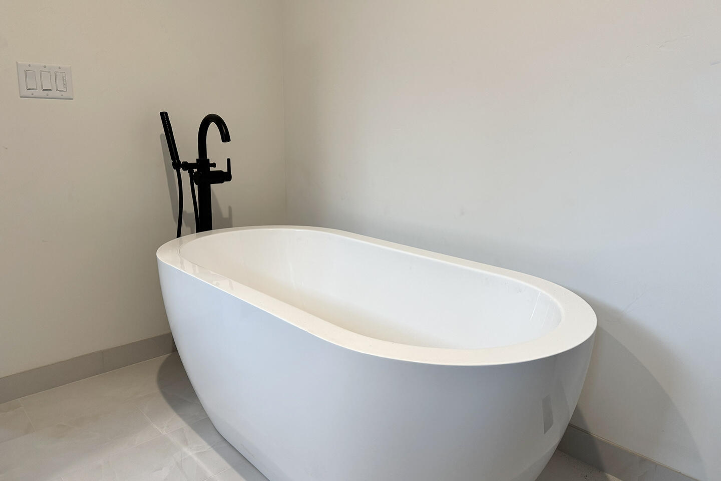 3329 NW Leavitt Lane