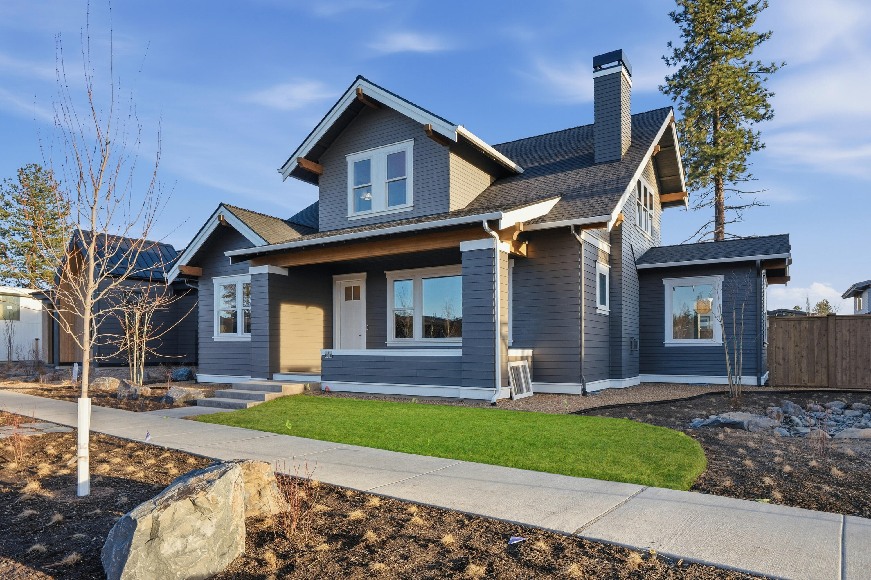 3329 NW Leavitt Lane