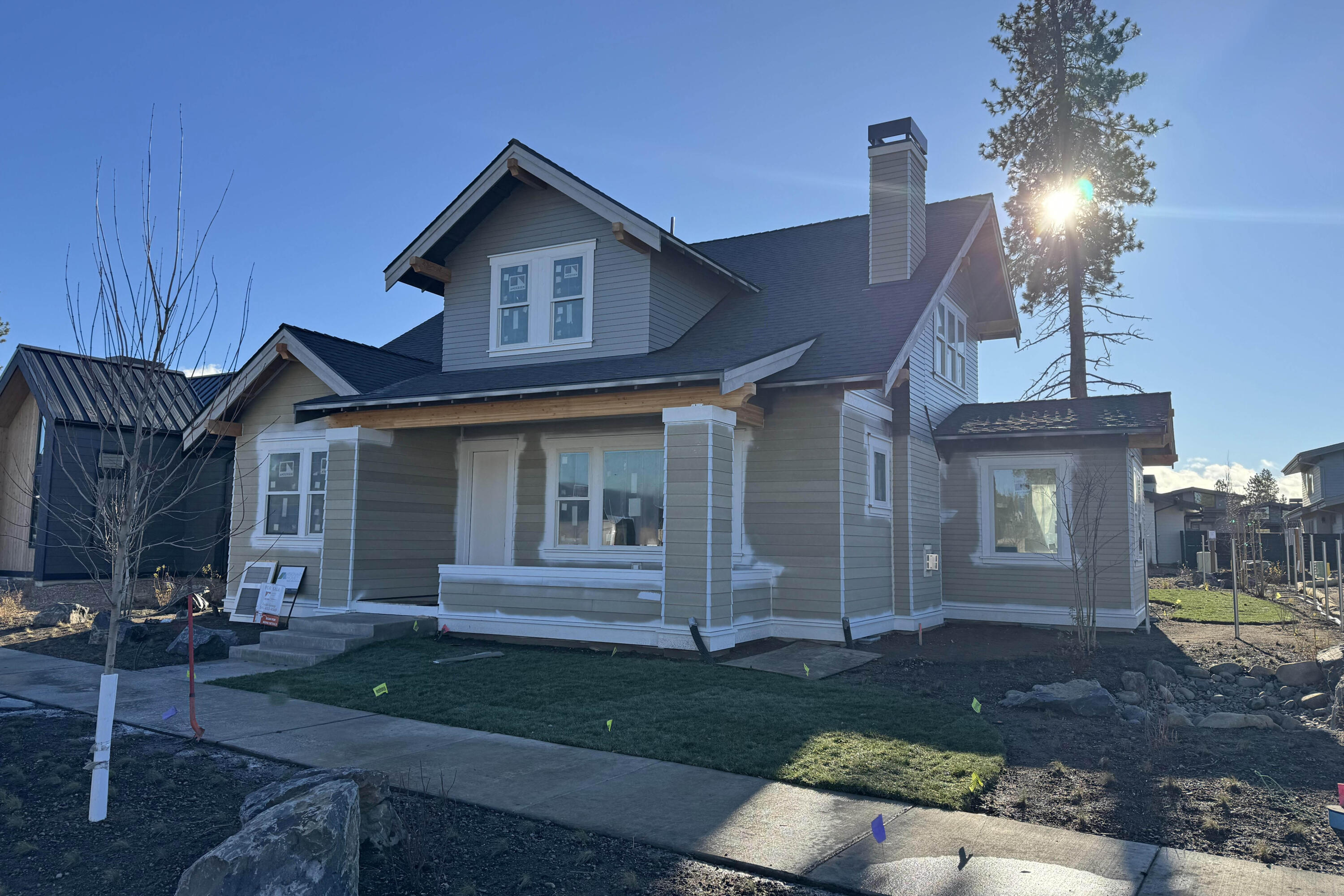 3329 NW Leavitt Lane