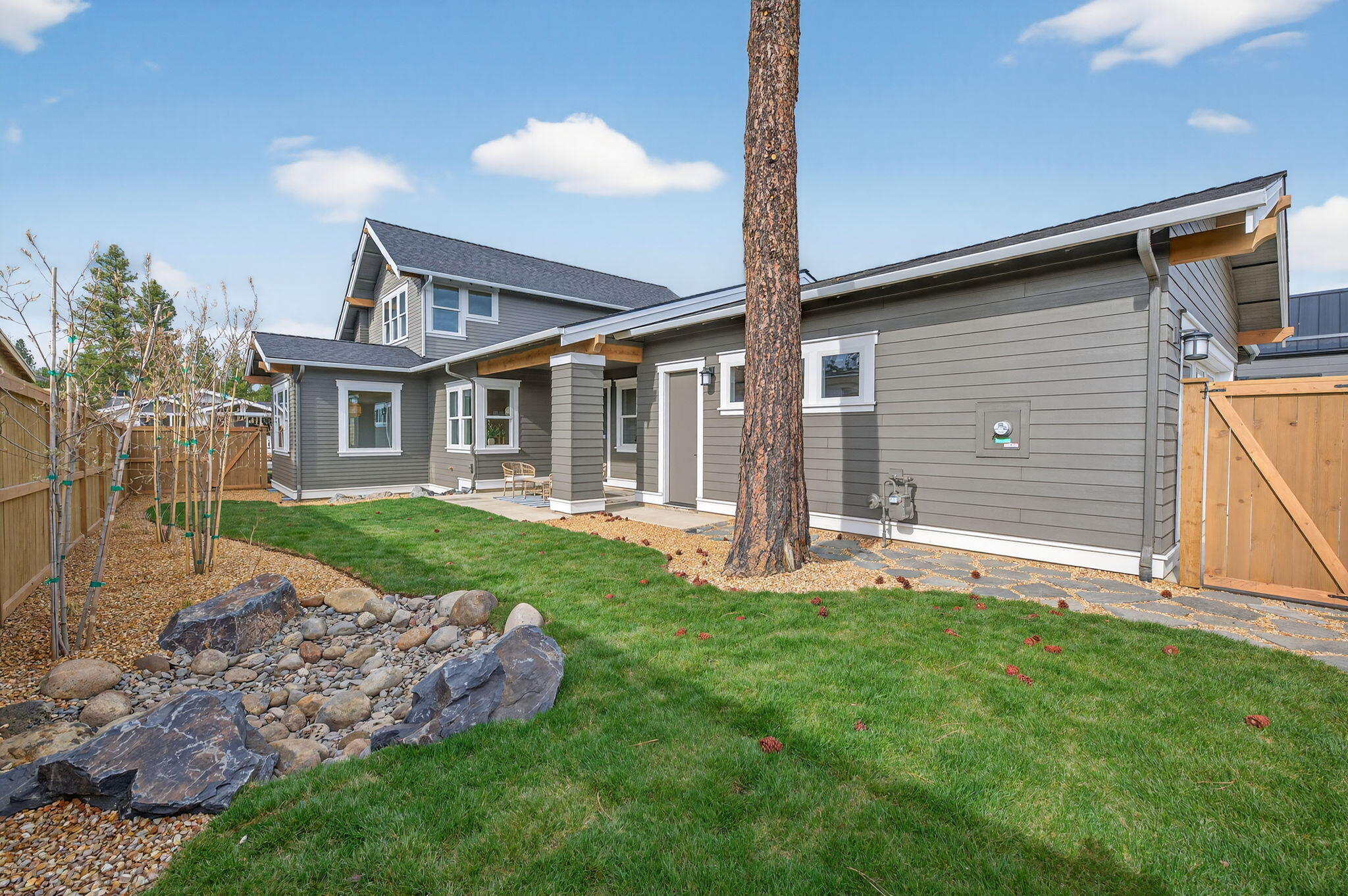 3329 NW Leavitt Lane