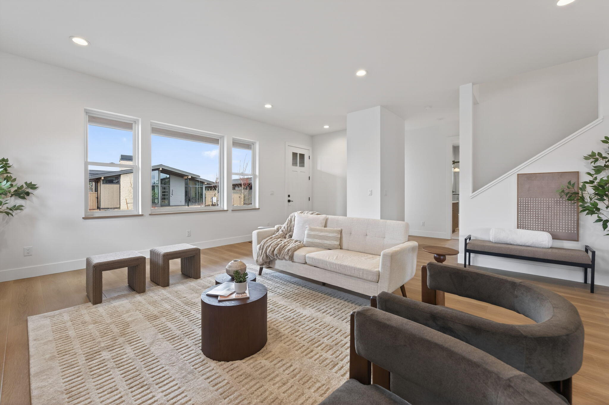 3329 NW Leavitt Lane