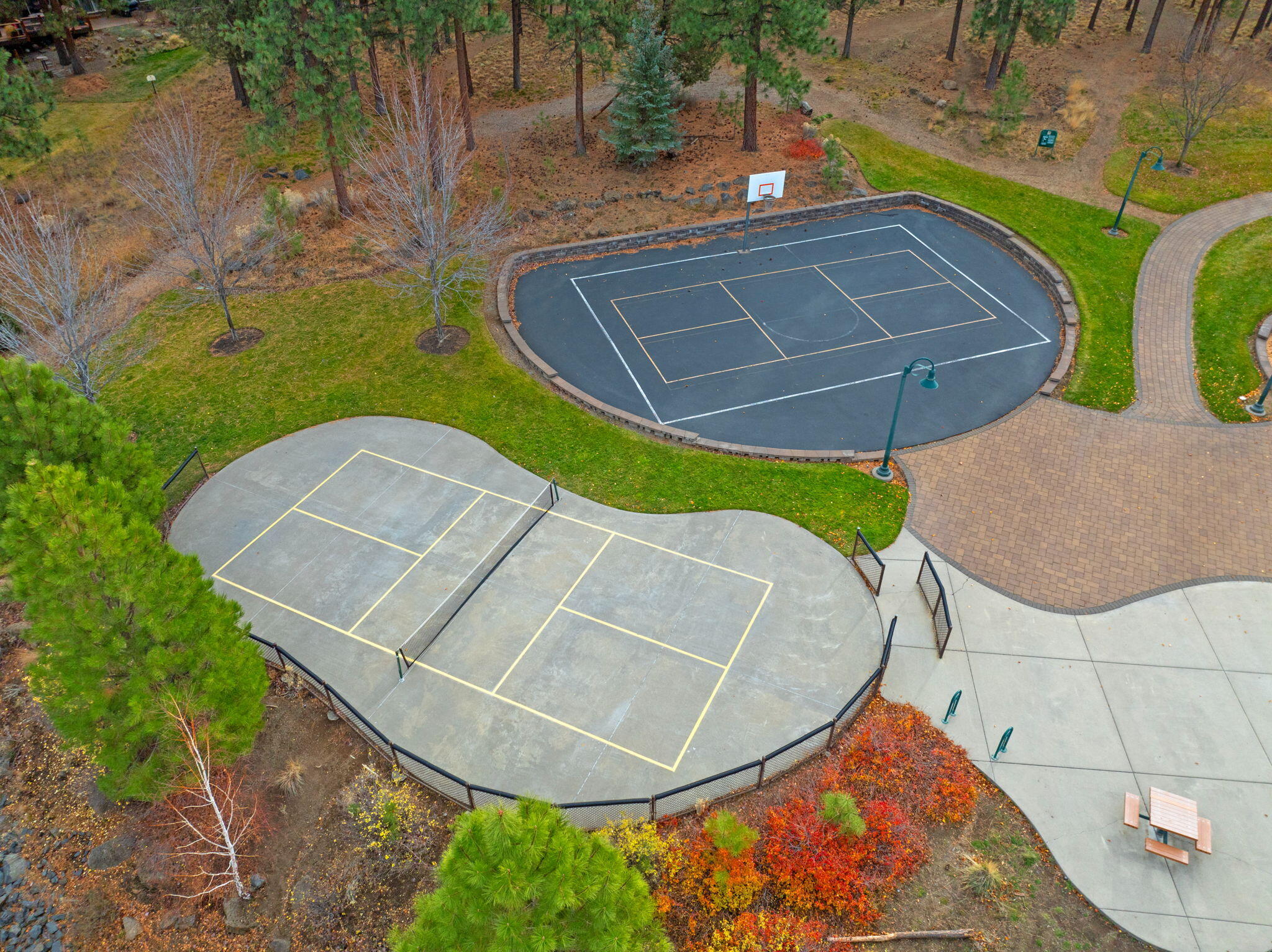 2627 NW Rainbow Ridge Drive