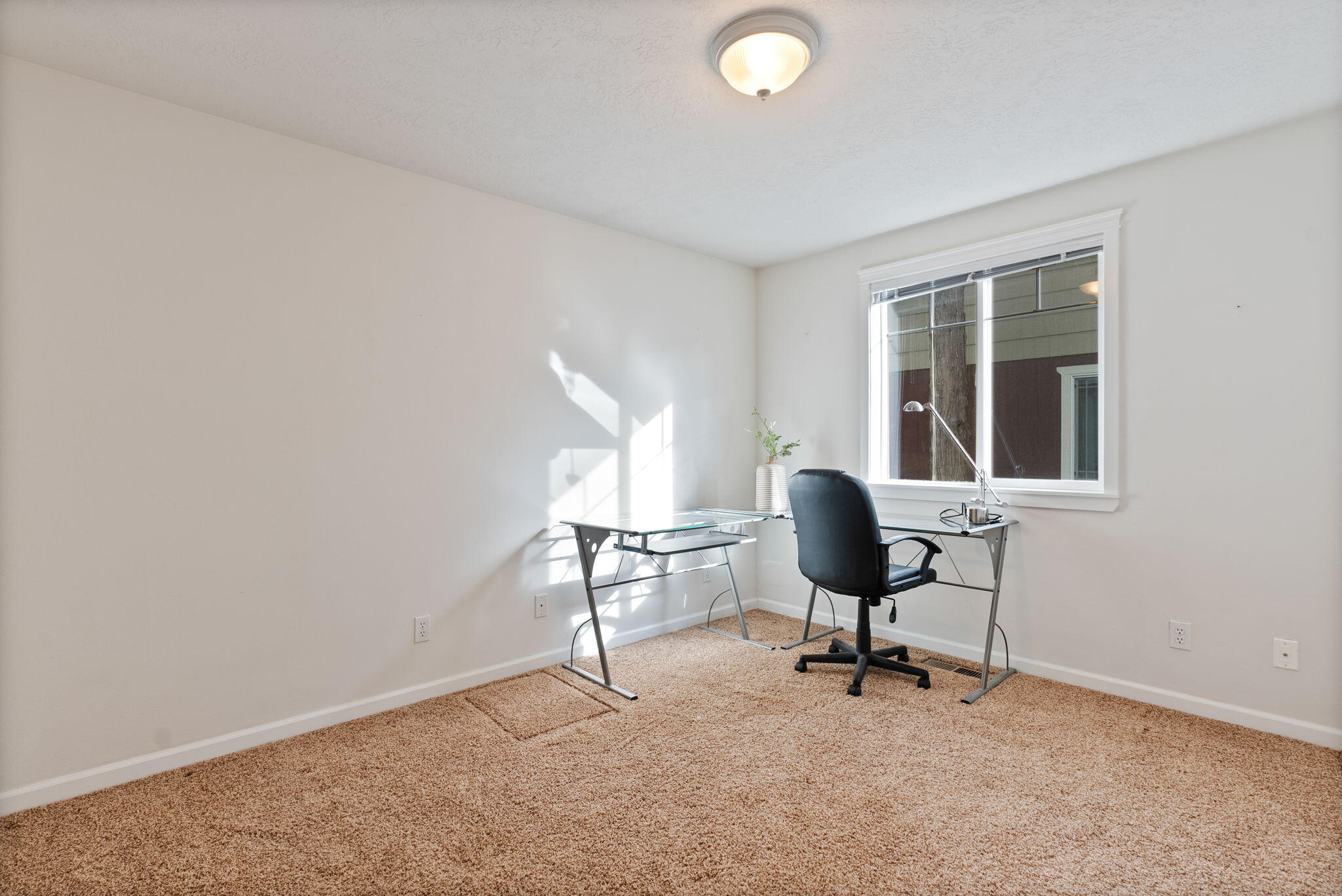 2627 NW Rainbow Ridge Drive